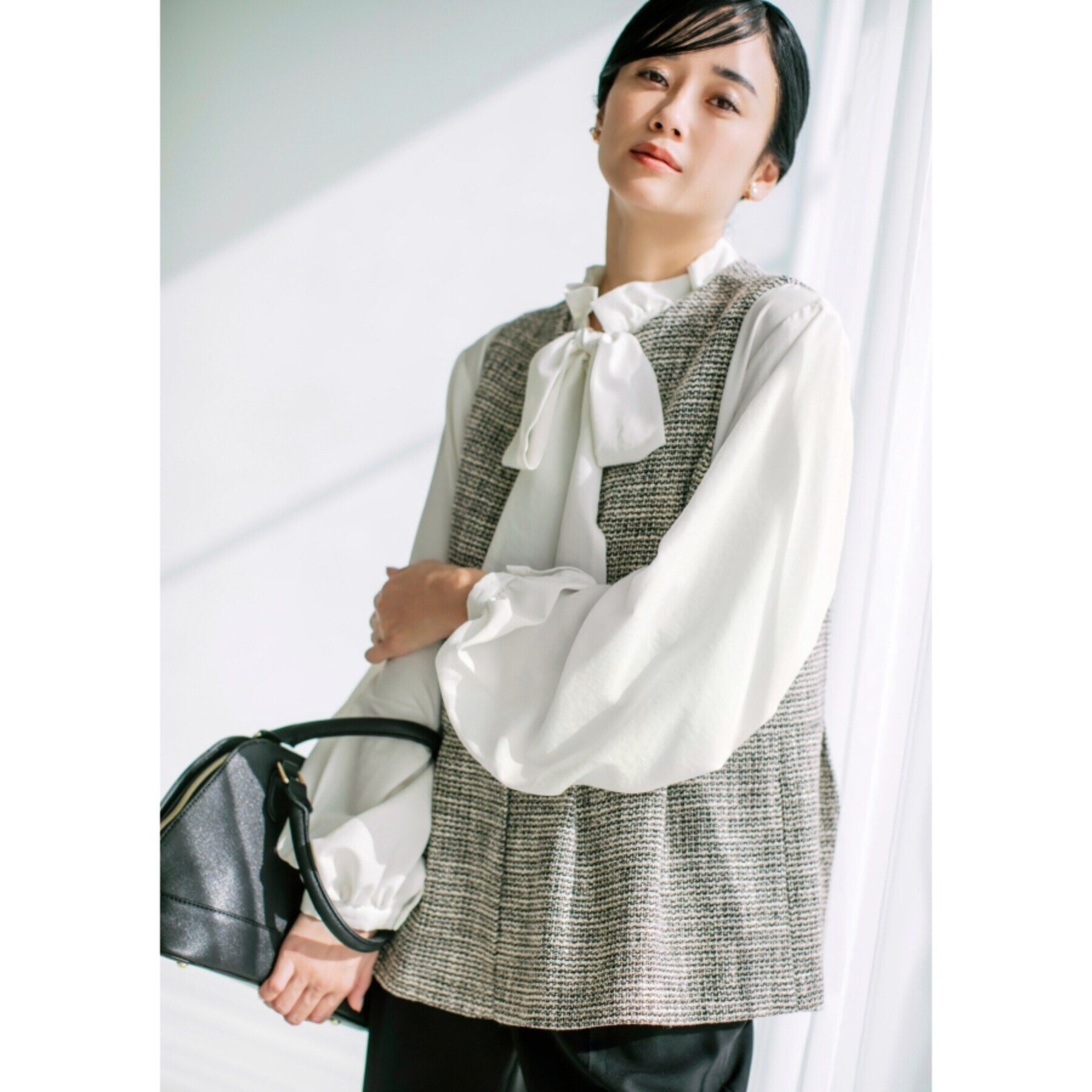 THE SHOP TK「【ONOFF活躍/セレモニー】ツイードペプラムジレ/洗える」|ベスト・ジレ|ブラック(419)