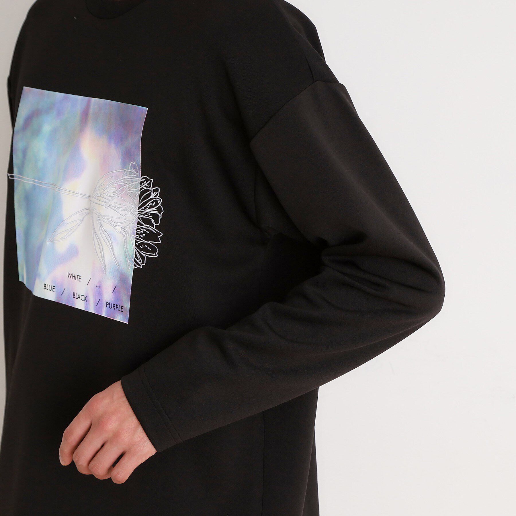 THE SHOP TK「フラワー刺繍＋グラフィックロングTシャツ」|Tシャツ・カットソー|