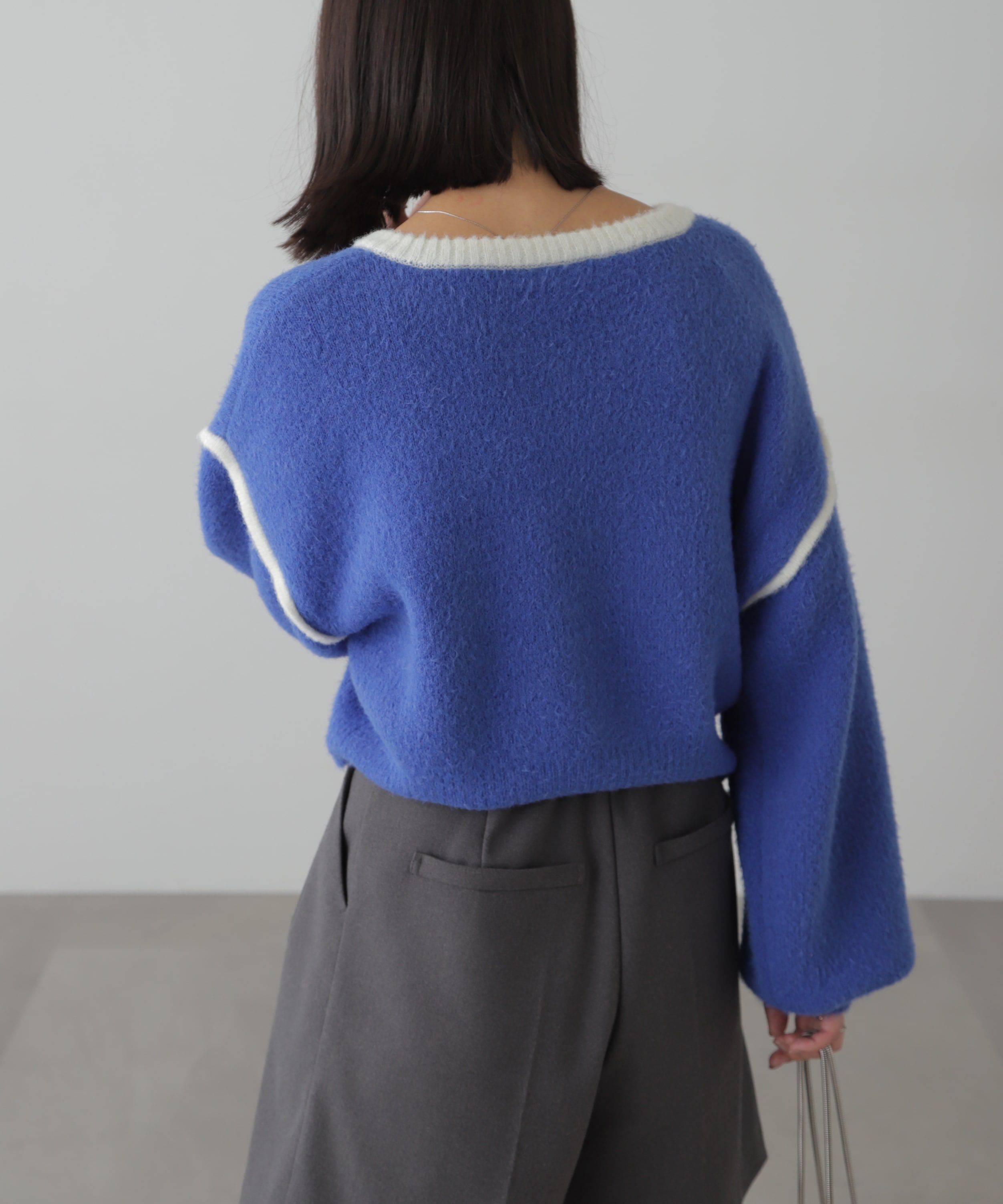  「Vネック配色ショート丈ニット」|ニット・セーター|