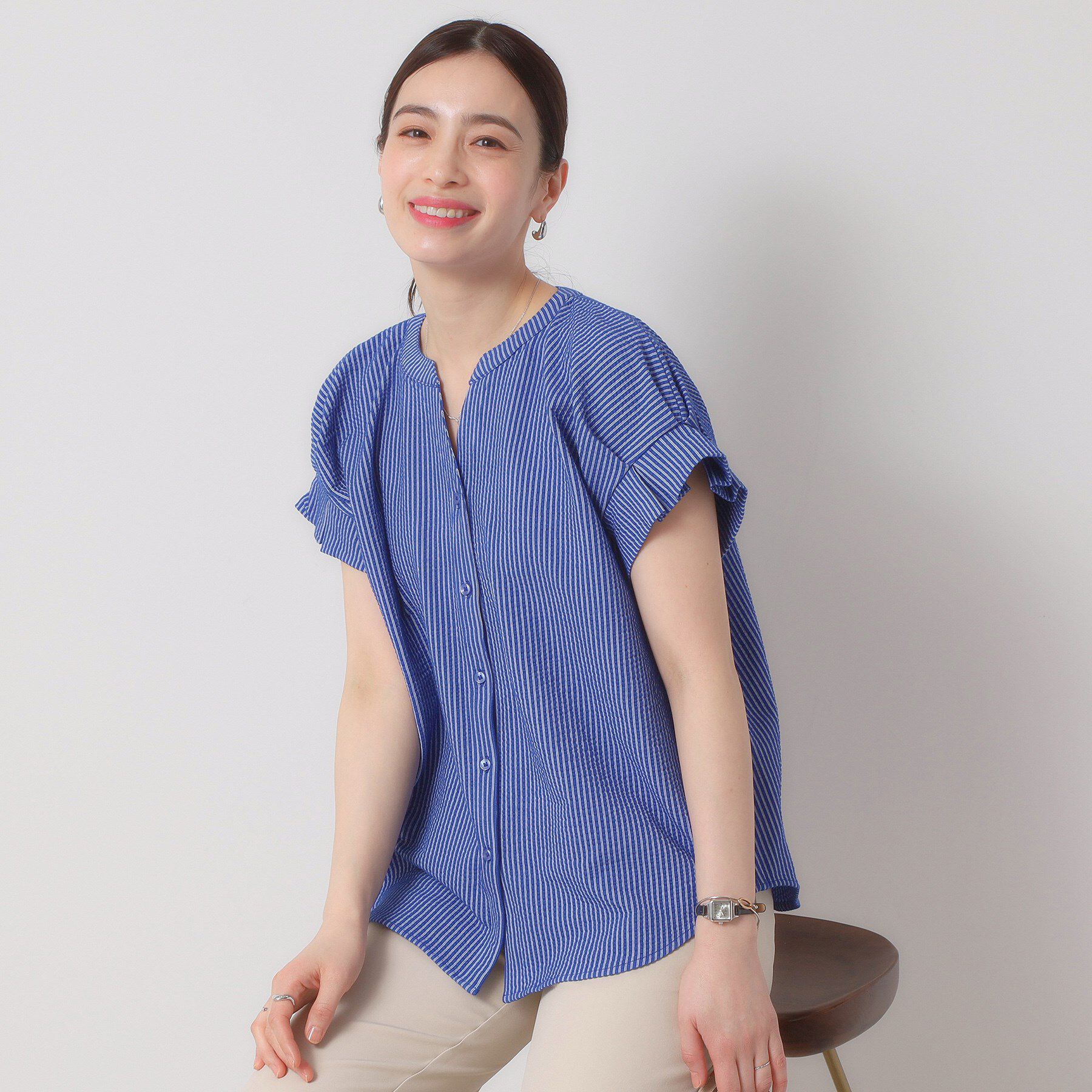 ITS&rsquo;DEMO「【洗濯機OK／洗濯後しわになりにくい】カットサッカー袖タックプルオーバー」|シャツ・ブラウス|