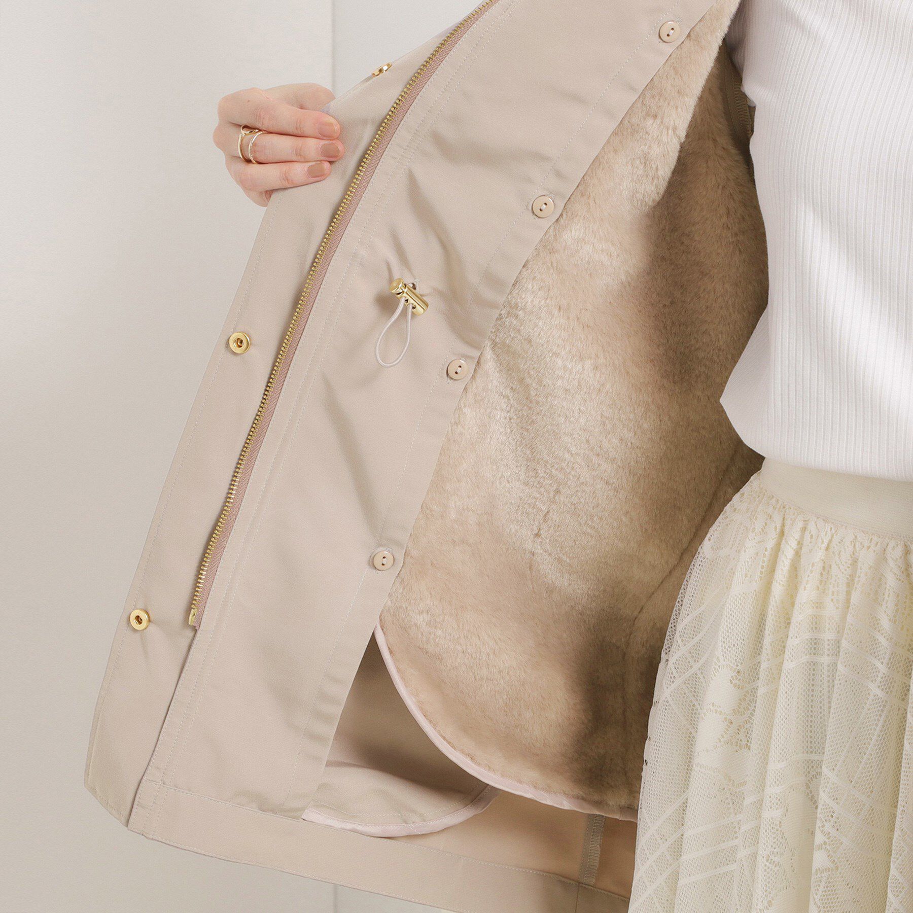 ITS&rsquo;DEMO「【撥水/花粉防止/手洗い可】ボアライナー付きミディ丈マウンテンパーカー」|ブルゾン・スタジャン|