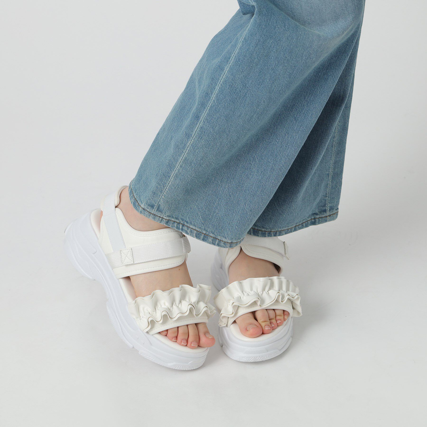 csT&P「厚底フリルスポサン」|サンダル|