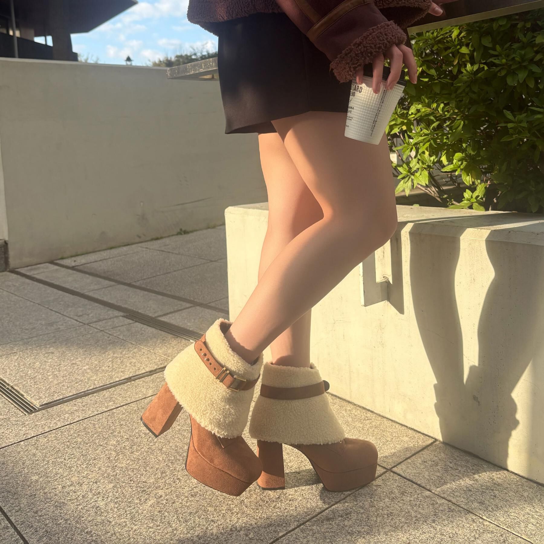 ESPERANZA「【ラク盛り／ショートブーツ】リピーター続出／脚長美脚 3WAYボアレースアップショートブーツ」|ショートブーツ|