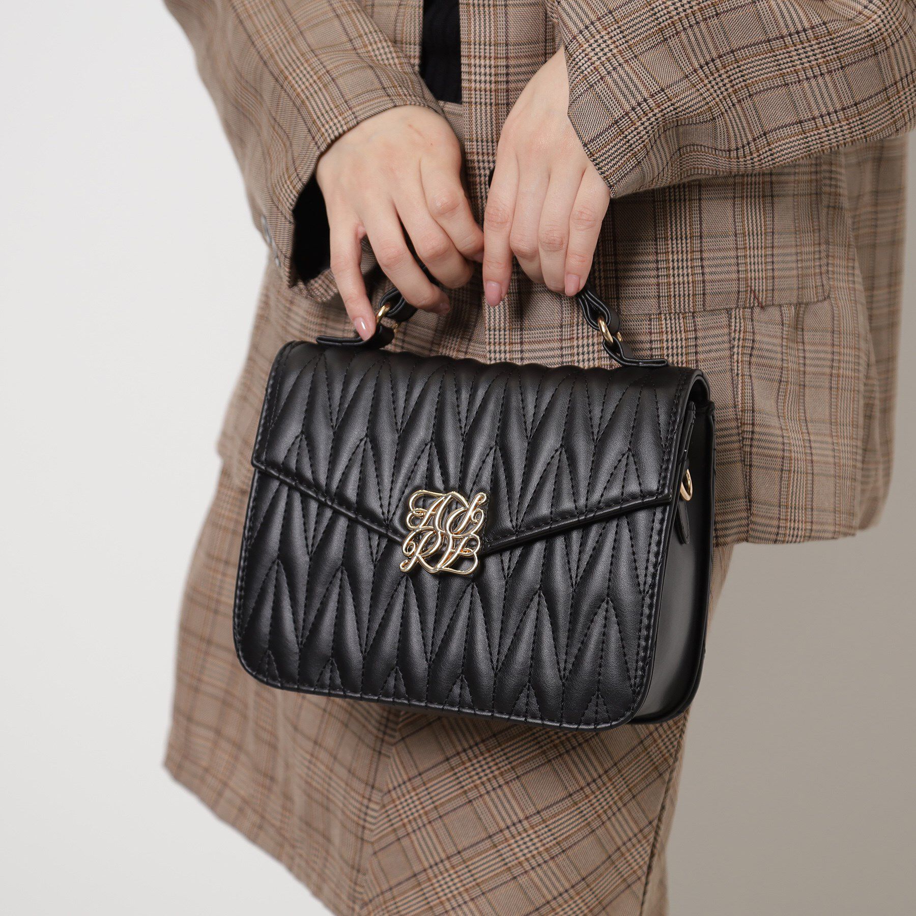 Ober Tashe「プレート2wayショルダー」|ショルダー・メッセンジャー|