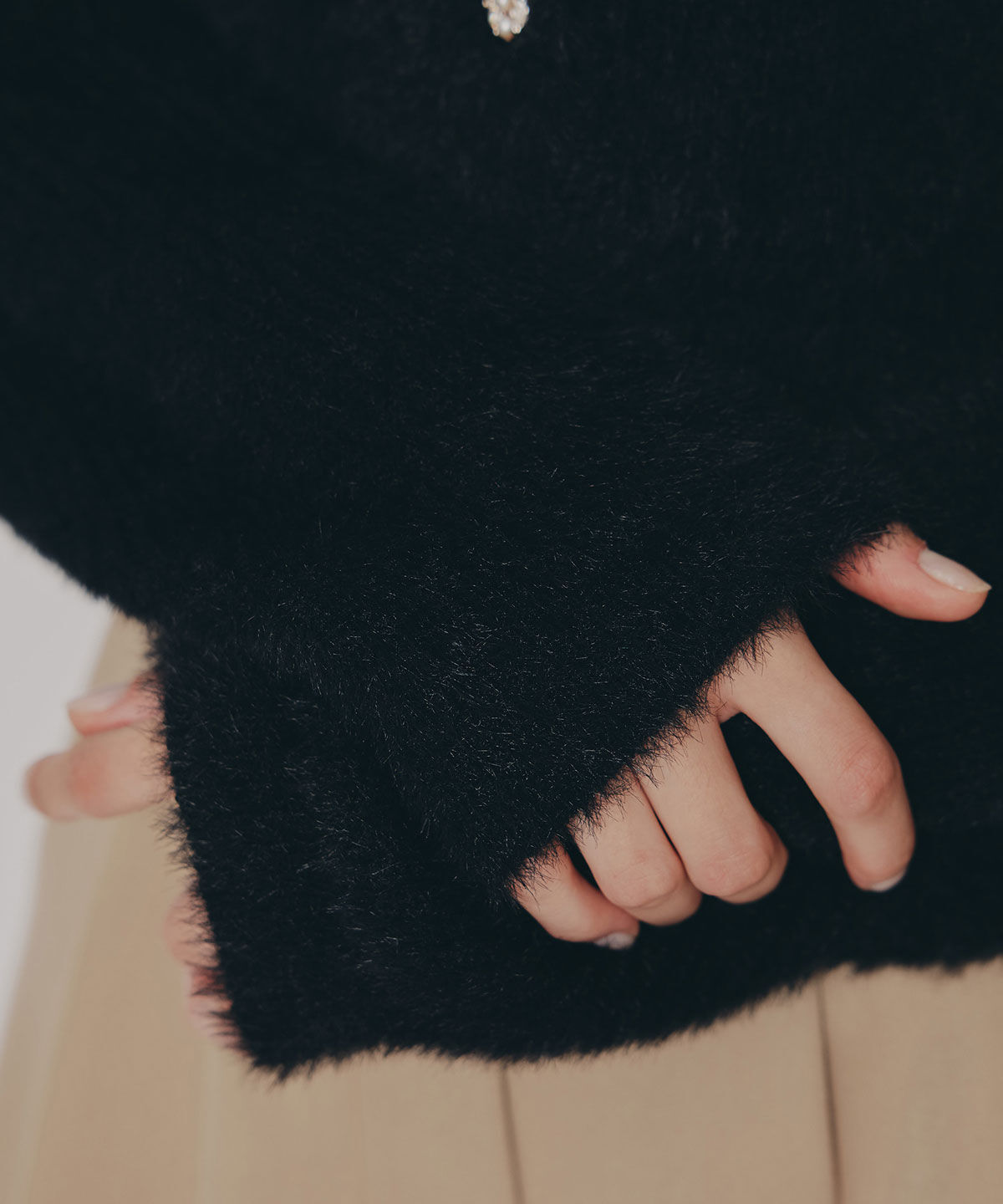 REDYAZEL「フェザーヤーンビジューボタンカーディガン」|カーディガン|