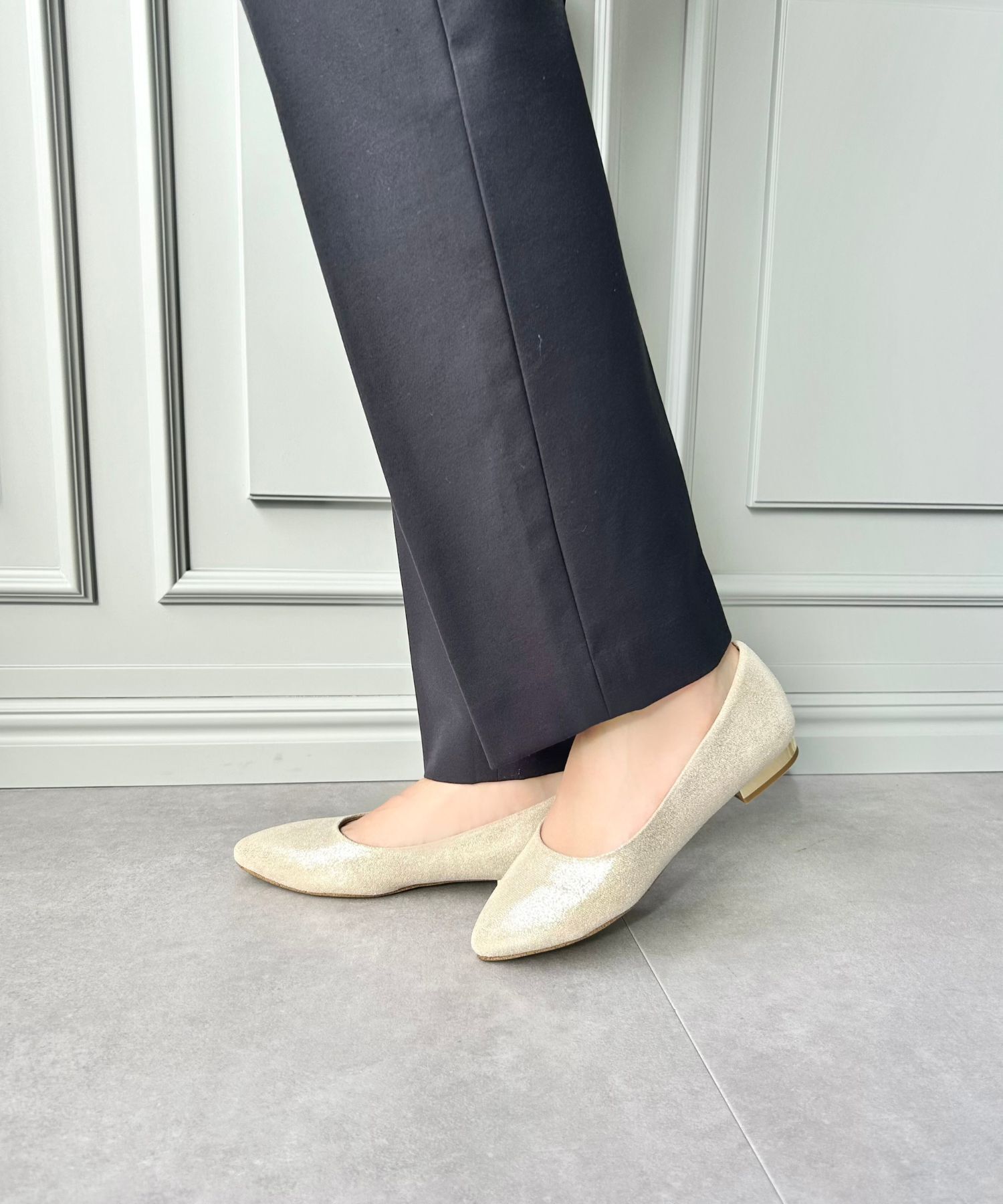 ORiental TRaffic「【WEB限定 / 累計16万足突破】ポインテッドトゥ フラット パンプス /R-4007 通勤靴 厚手クッション」|パンプス|