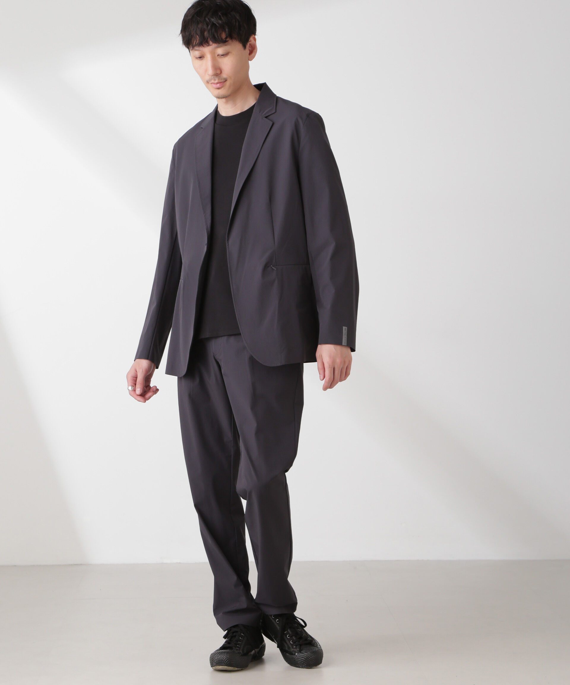 nano･universe「｢EVERLAST｣ テクニカルナイロンパンツ（セットアップ可）」|チノ|