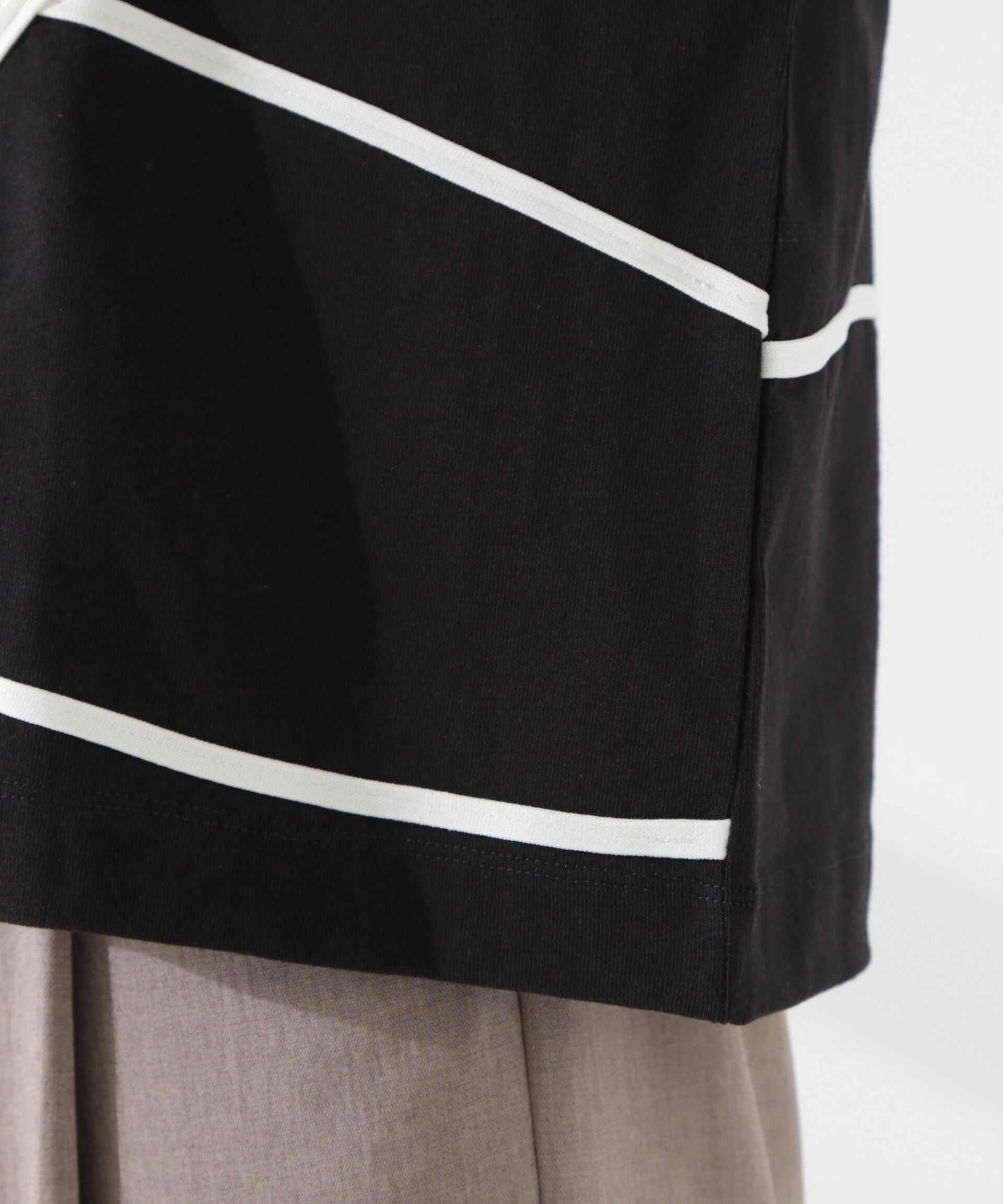 nano･universe「コード刺繍クルーネックカットトップス」|Tシャツ・カットソー|