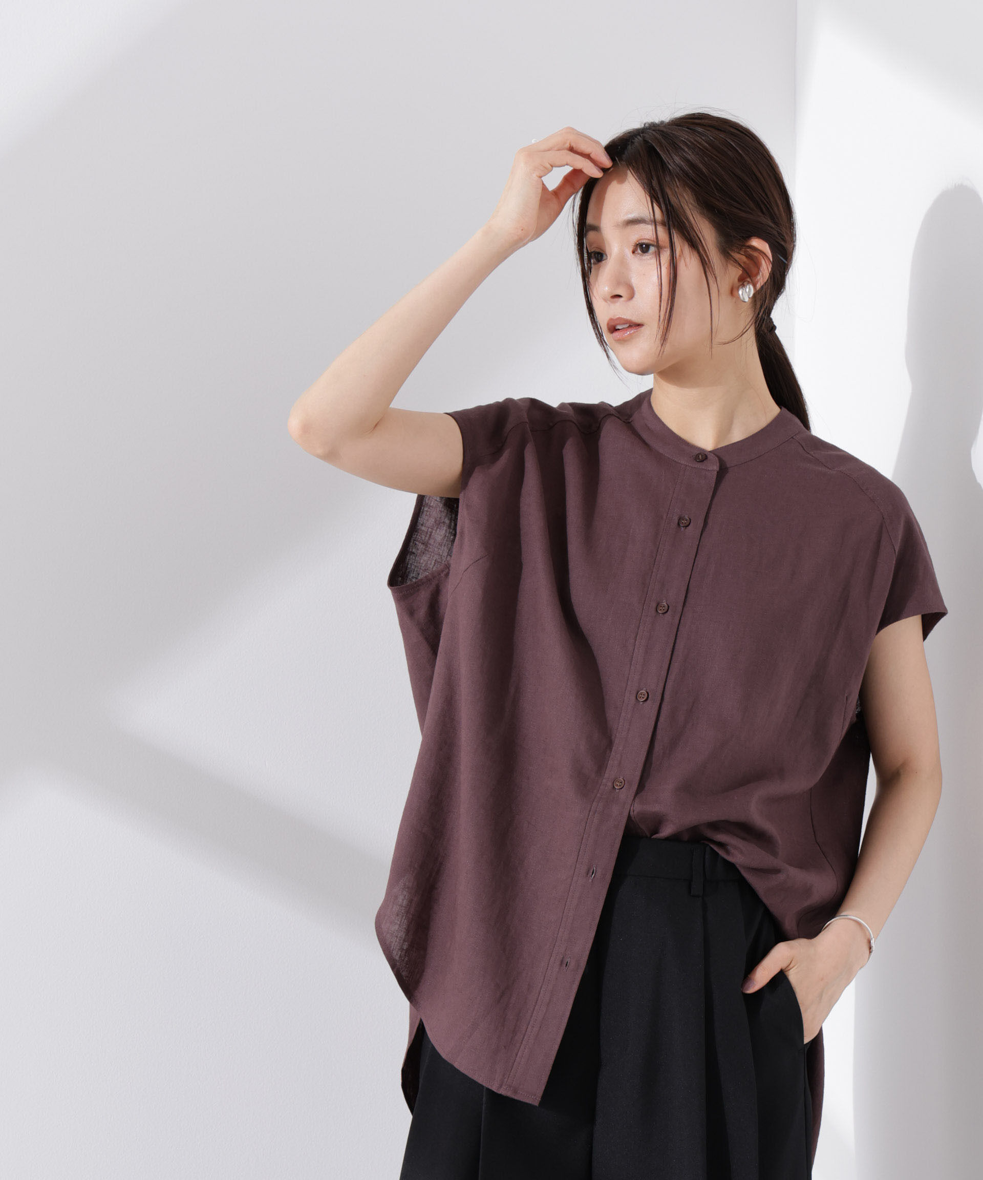 nano･universe「Anti Smell Linen フレンチスリーブシャツ」|シャツ・ブラウス|ブラウン