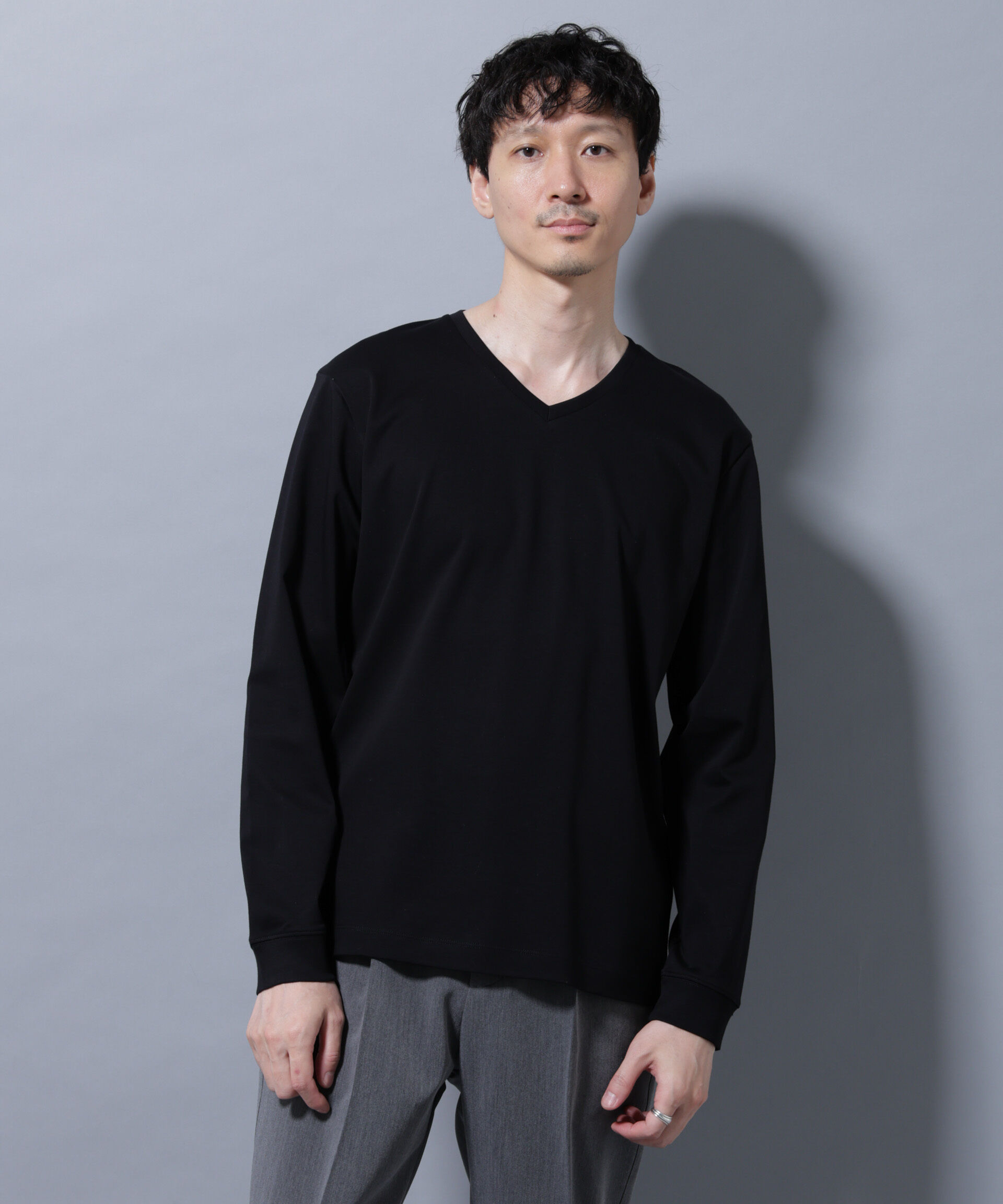 nano･universe「アンチスメルVネックTシャツ 長袖」|Tシャツ・カットソー|