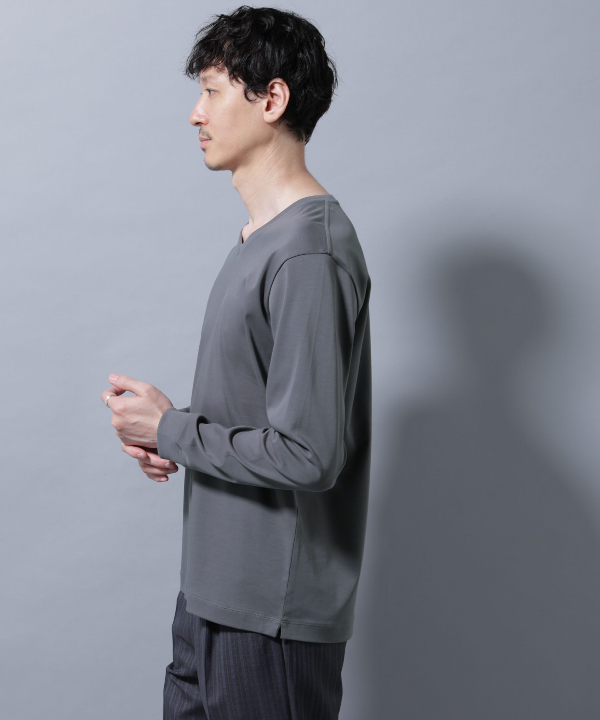 nano･universe「アンチスメルVネックTシャツ 長袖」|Tシャツ・カットソー|