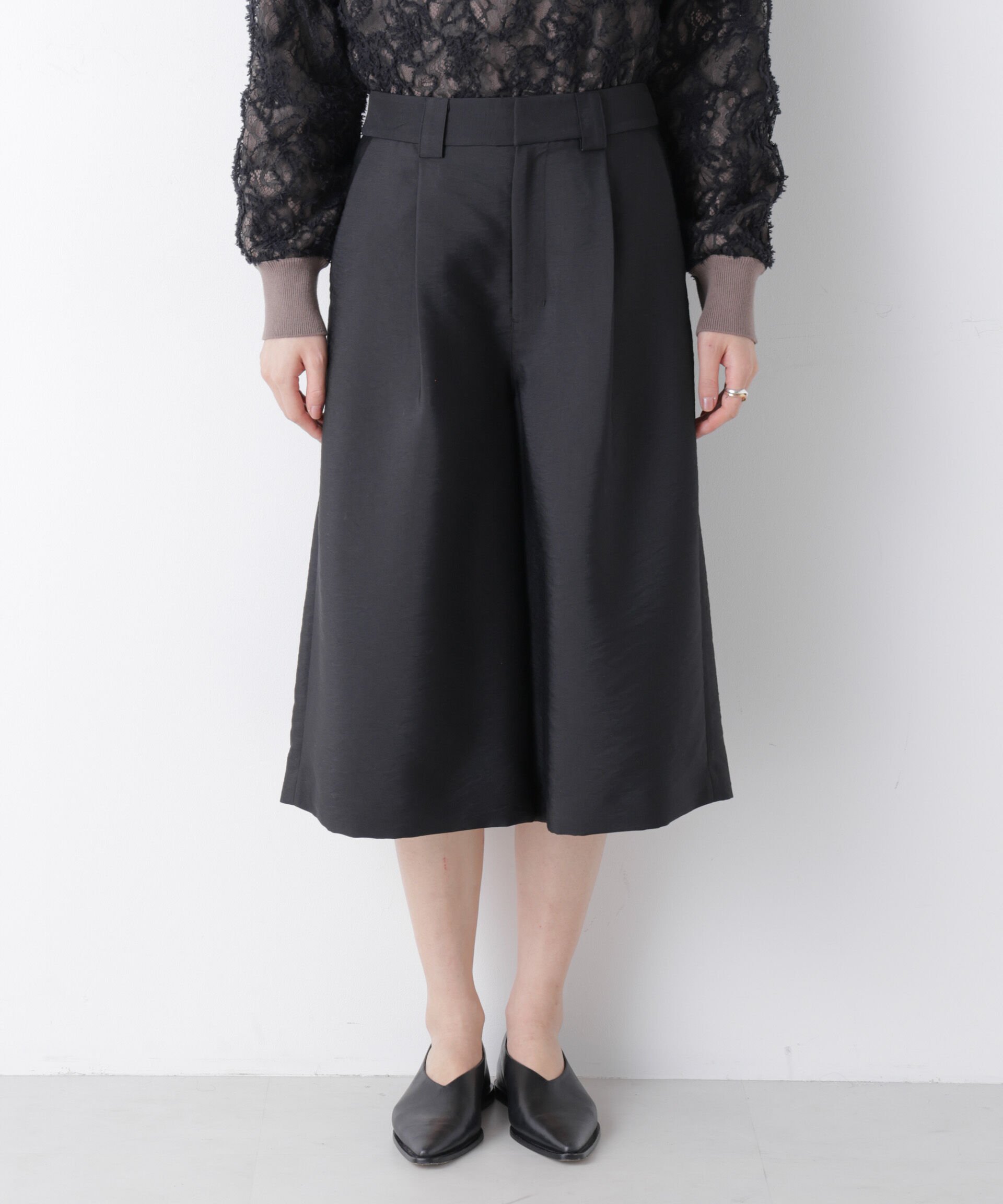 nano･universe「エアリーツイルボリュームキュロットパンツ」|チノ|