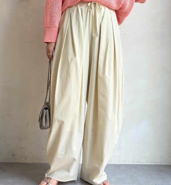  「ナイロンストレッチタックギャザーパンツ」|チノ|アイボリー