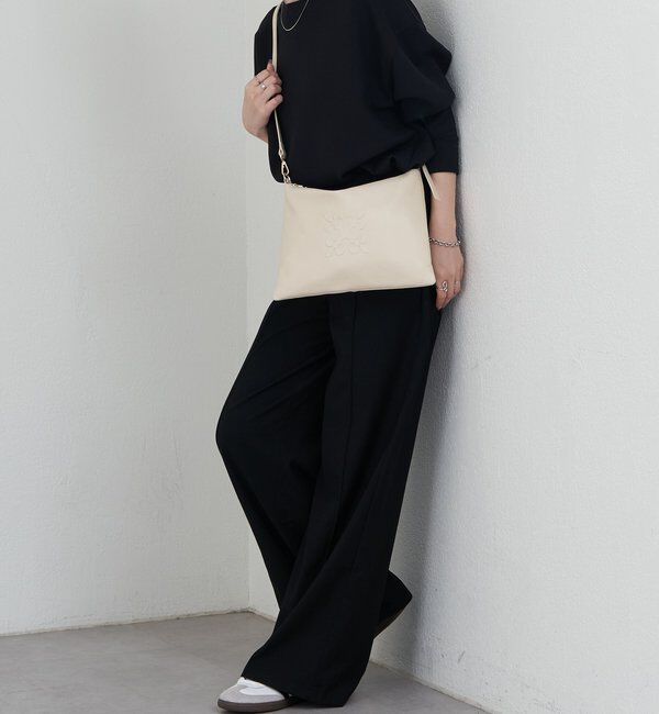  「エンボスモノグラムショルダーバッグ」|ショルダー・メッセンジャー|