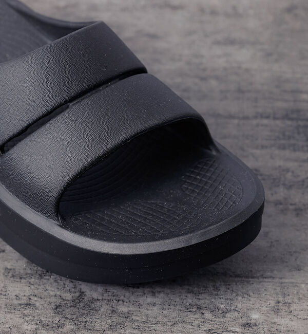 ABAHOUSE「【OOFOS/ウーフォス】OOmega OOahh/ウーメガウーアー【予約】」|サンダル|