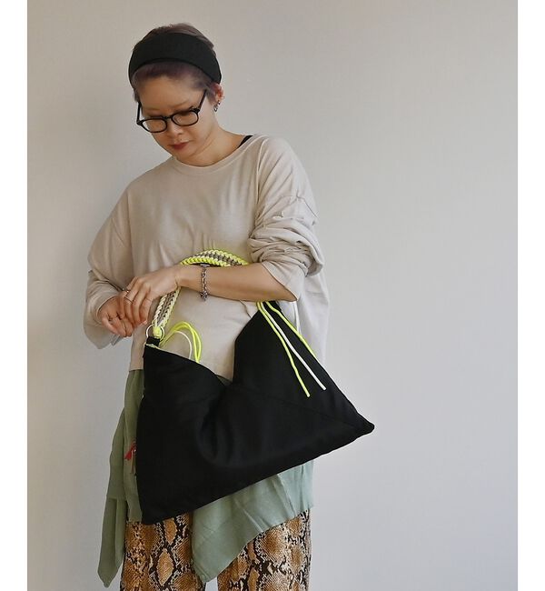 ABAHOUSE「【cheek/チーク】ネオンハンドルトライアングルショルダー/C26002/ショ」|ショルダー・メッセンジャー|