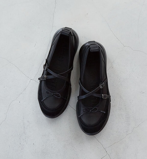 AU BANNISTER「バレエモチーフスニーカー」|スニーカー|