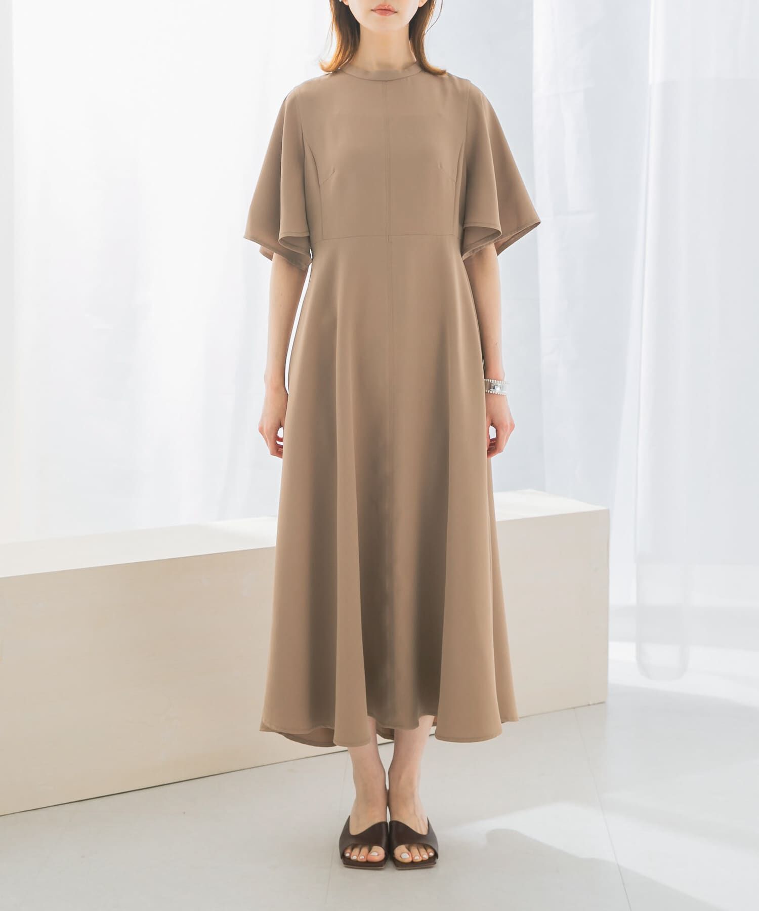 URBAN RESEARCH ROSSO「フレアスリーブステッチデザインワンピース」|ワンピース|