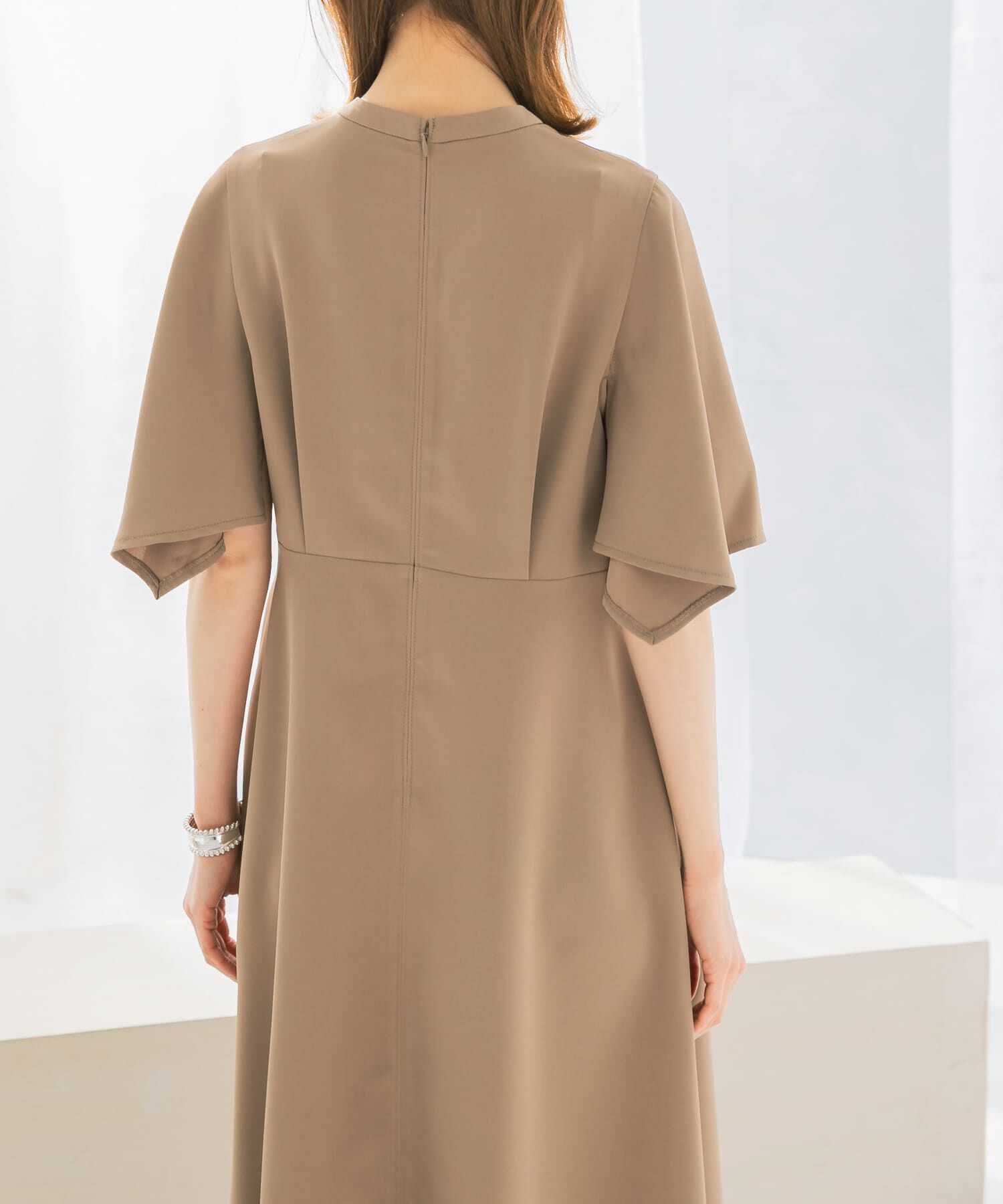 URBAN RESEARCH ROSSO「フレアスリーブステッチデザインワンピース」|ワンピース|