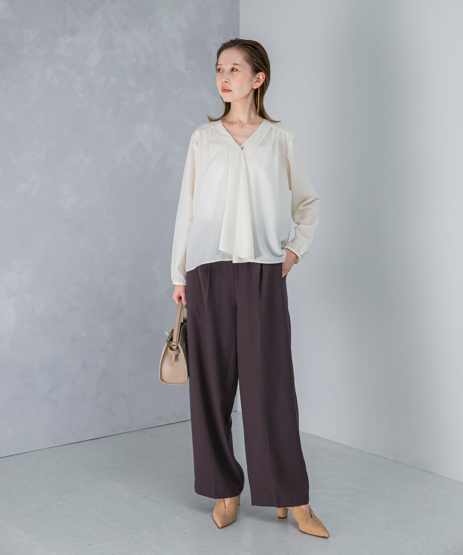 URBAN RESEARCH ROSSO「ウォッシャブルVネックフレアブラウス」|シャツ・ブラウス|