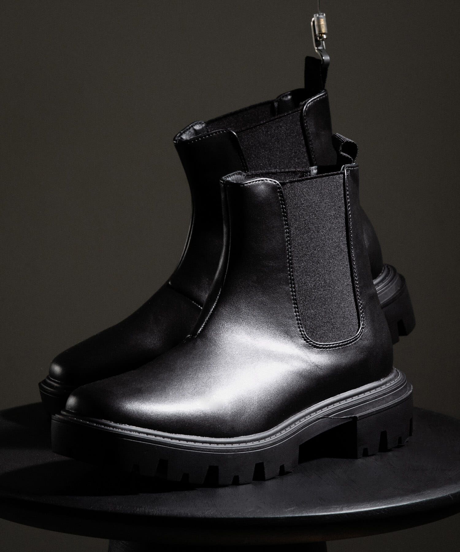 SENSE OF PLACE by URBAN RESEARCH「トラックソールサイドゴアブーツ」|ショートブーツ|ブラック