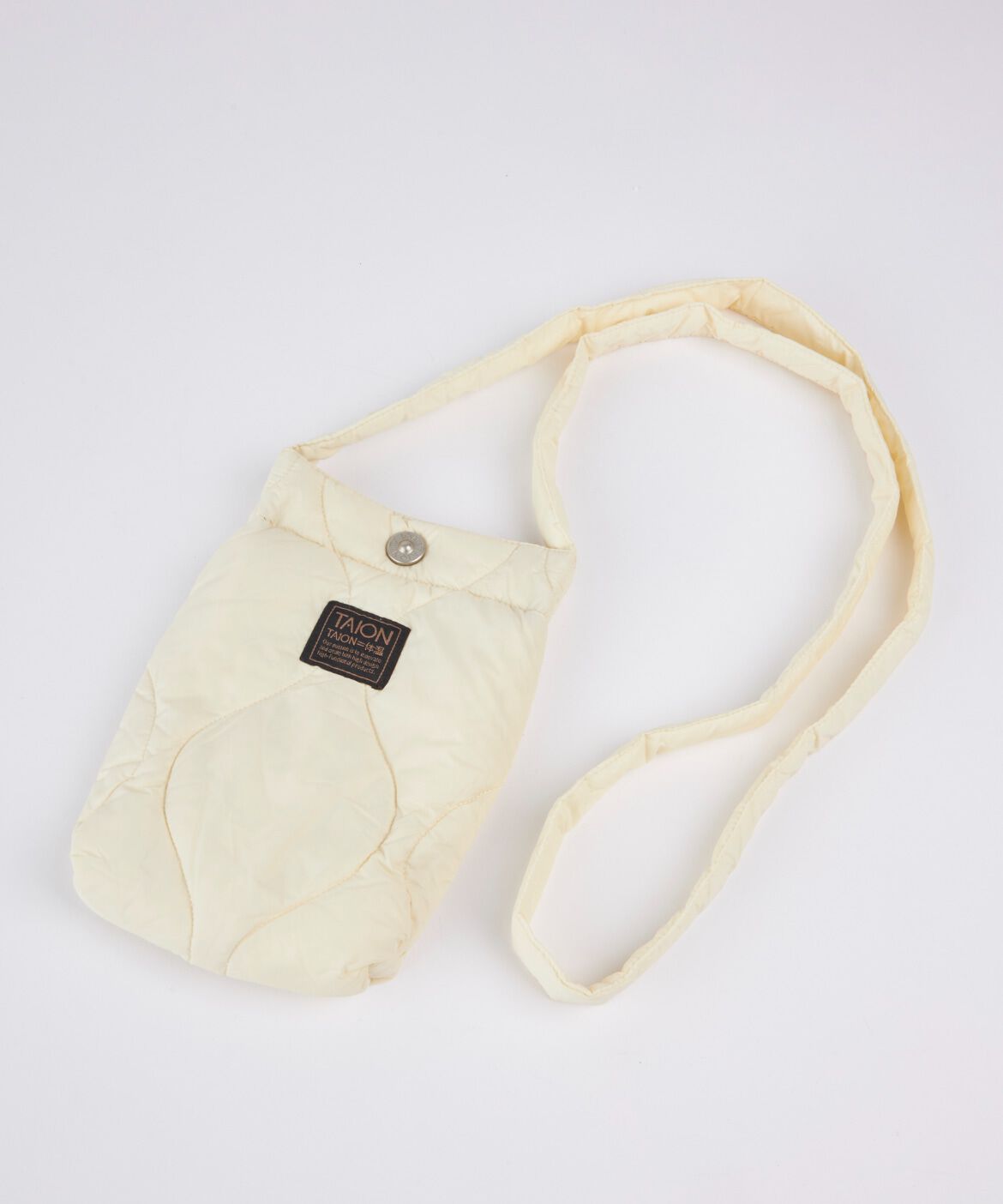 DAY by DAY it&rsquo;s international「ミリタリー クロスボディ ダウンバッグS-ソフトシェル 《TAION/タイオン》」|ショルダー・メッセンジャー|オフホワイト1