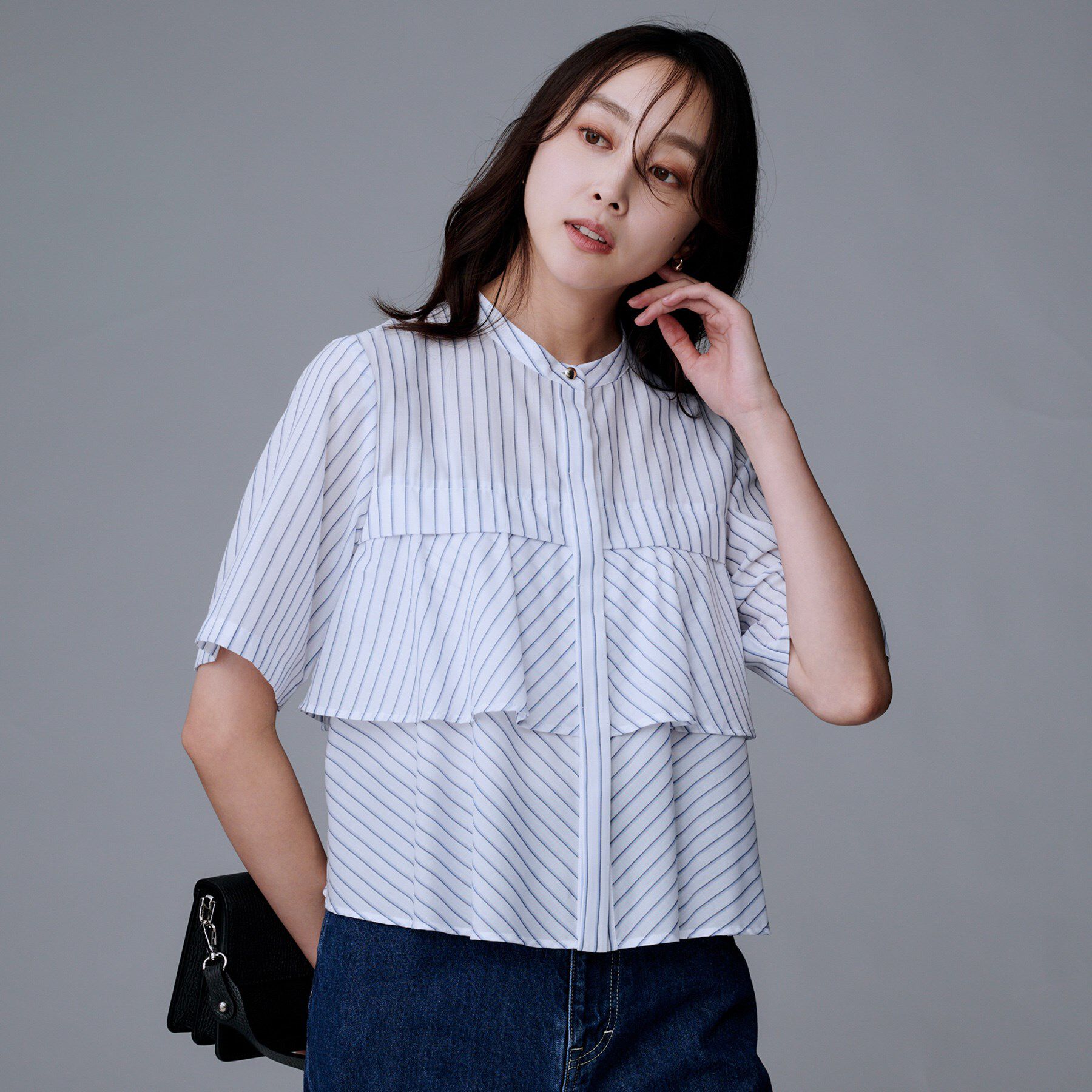 UNTITLED「【短丈/前ボタン/五分袖】ストライプフリルシャツ」|シャツ・ブラウス|