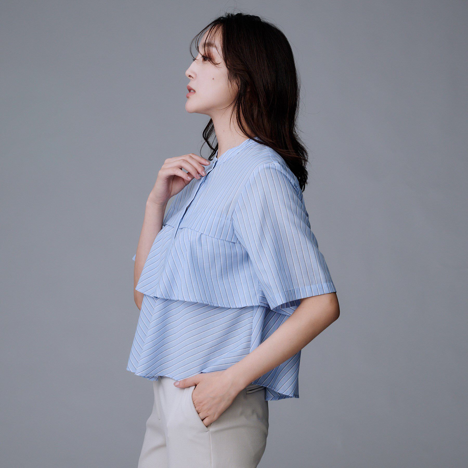 UNTITLED「【短丈/前ボタン/五分袖】ストライプフリルシャツ」|シャツ・ブラウス|