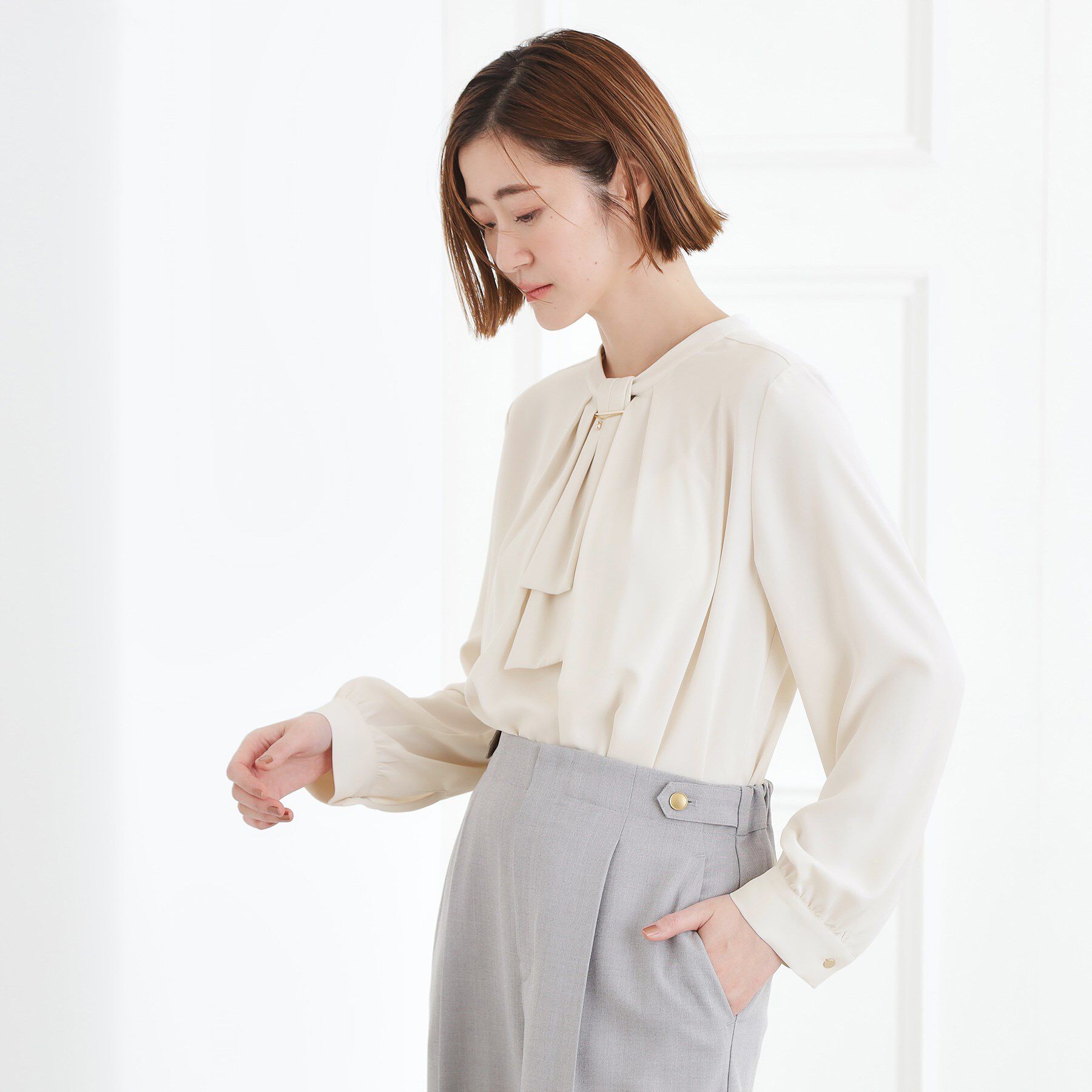 grove「【マシンウォッシュ/防シワ/UVカット】ボウタイブラウス【マルチWAY】」|シャツ・ブラウス|