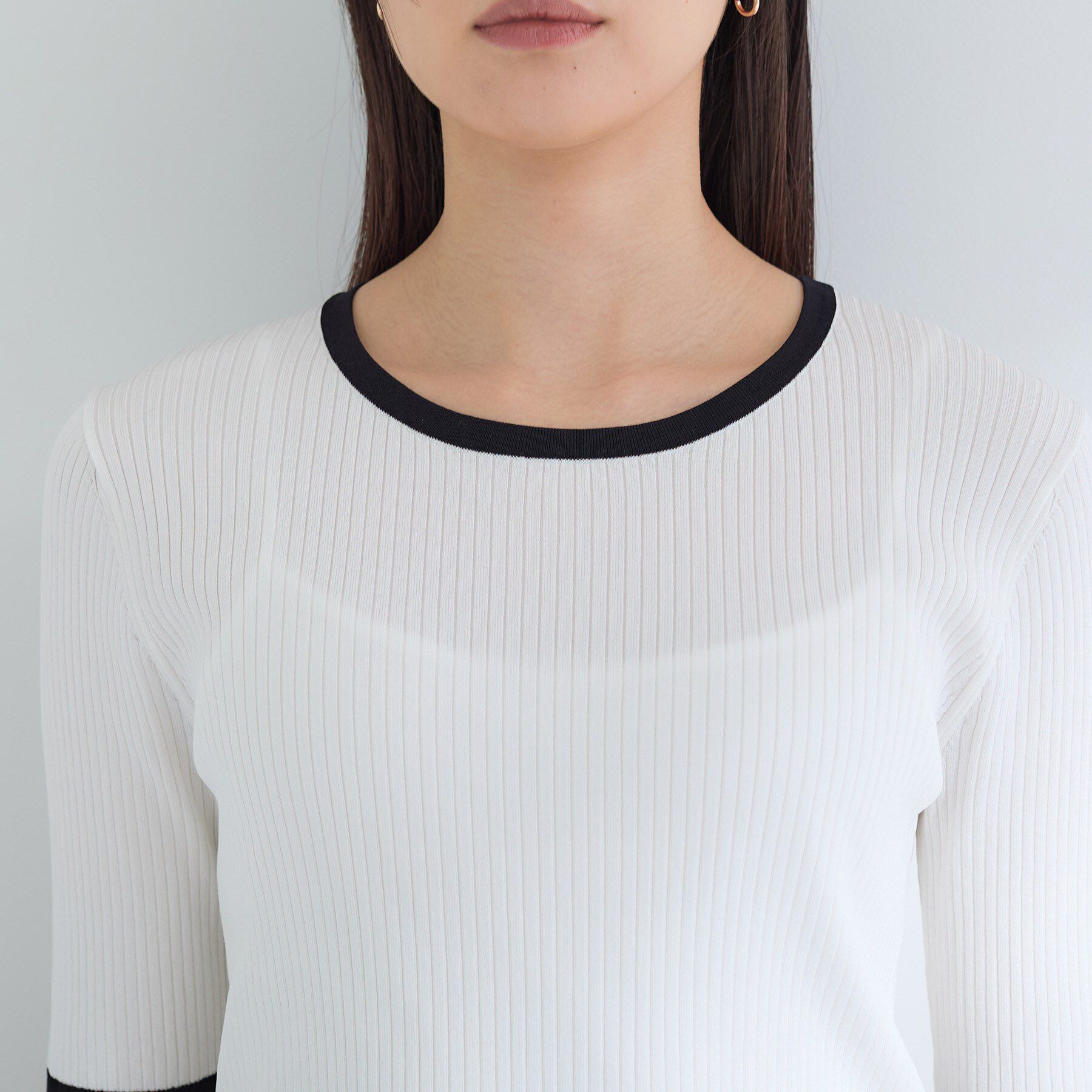 INDIVI「【インナーで活躍／アンサンブル】クルーネック半袖ニット」|ニット・セーター|