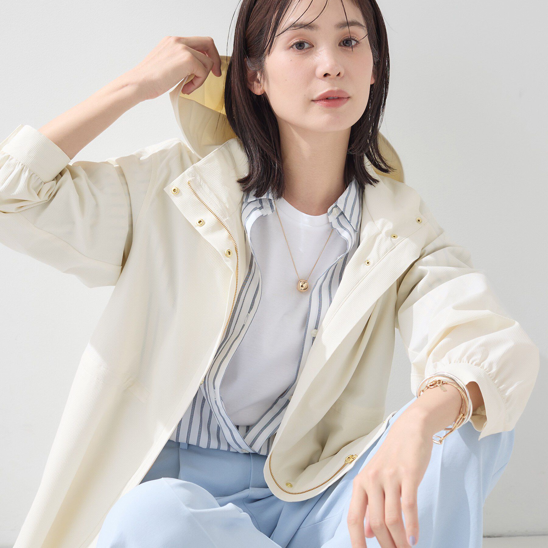 INDIVI「【撥水／フード取外し可】凹凸素材ブルゾン」|ブルゾン・スタジャン|オフホワイト(003