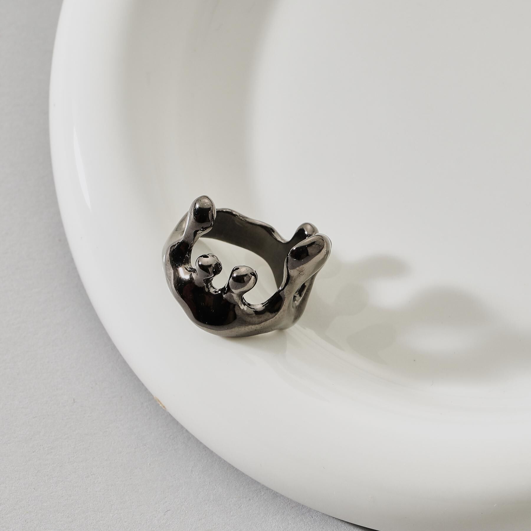 tk.TAKEO KIKUCHI「MELTリング」|リング|ブラックシルバー(0