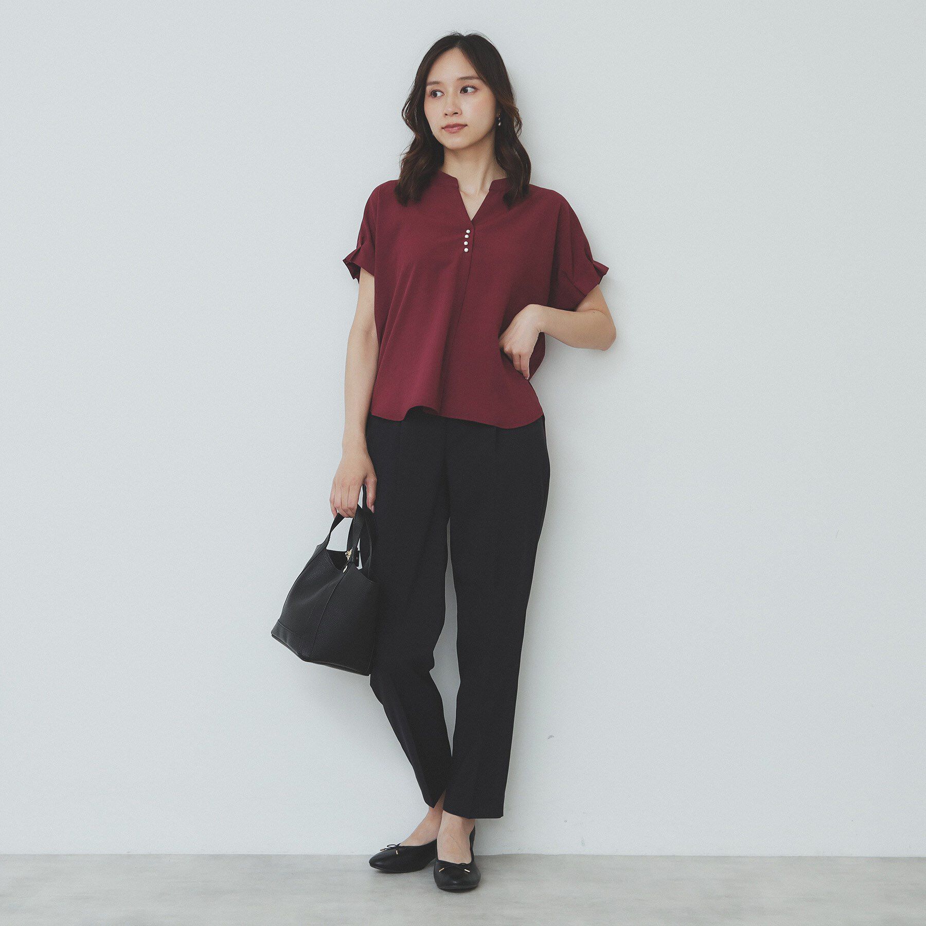 index「《7色展開/XS-LLサイズ》タックスリーブスキッパーブラウス【洗濯機洗い可/吸水速乾/抗ピル/防シ」|シャツ・ブラウス|