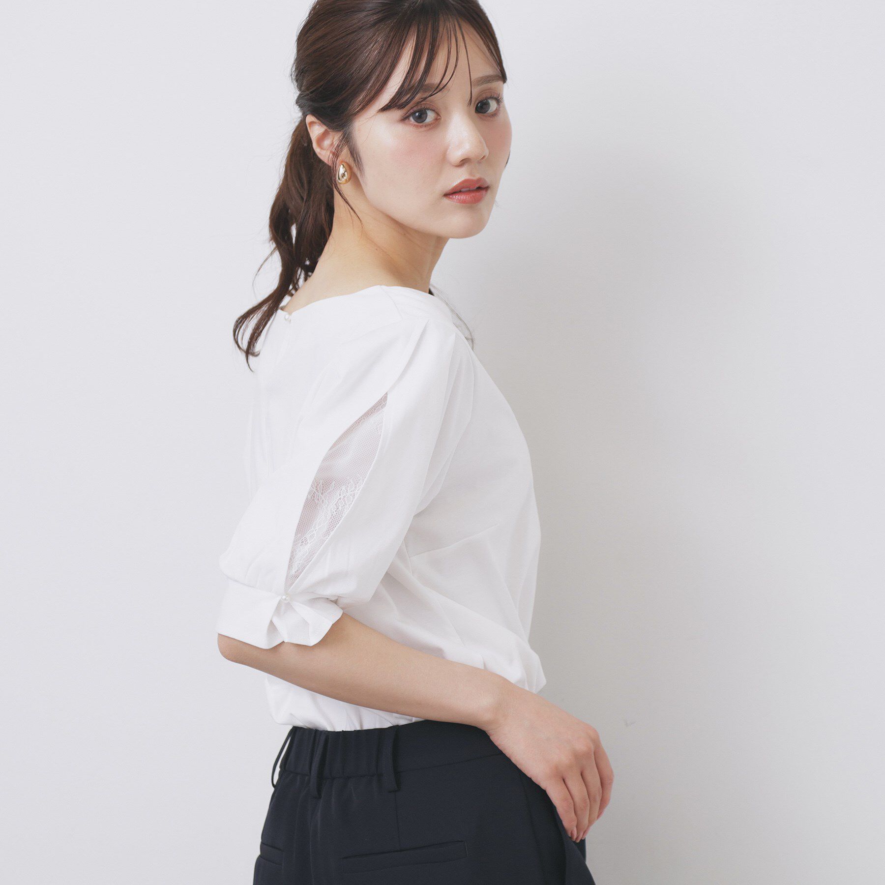 index「レースドッキングスリーブトップス【洗濯機洗い可/UVケア】」|Tシャツ・カットソー|オフホワイト(003