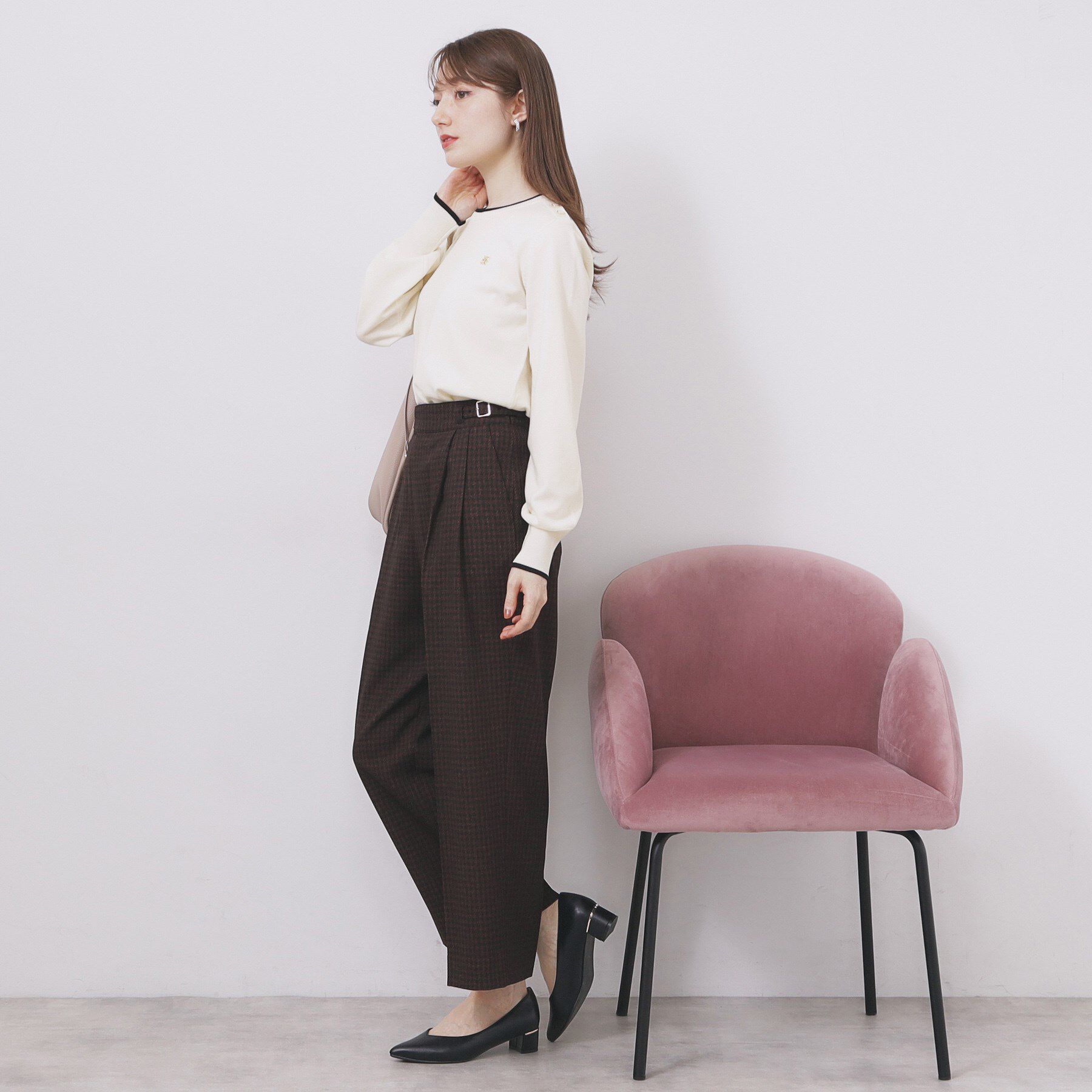 index「ゴールドパーツ付きバイカラークルーネックニット【洗濯機OK】」|ニット・セーター|