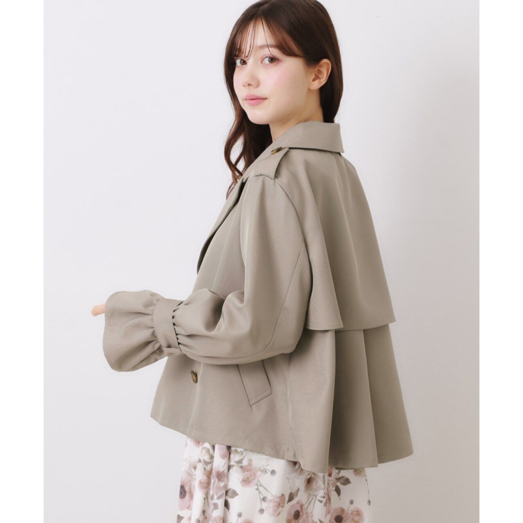 Couture broach「【華やか・主役級】ショートトレンチ」|トレンチコート|トープ(054)