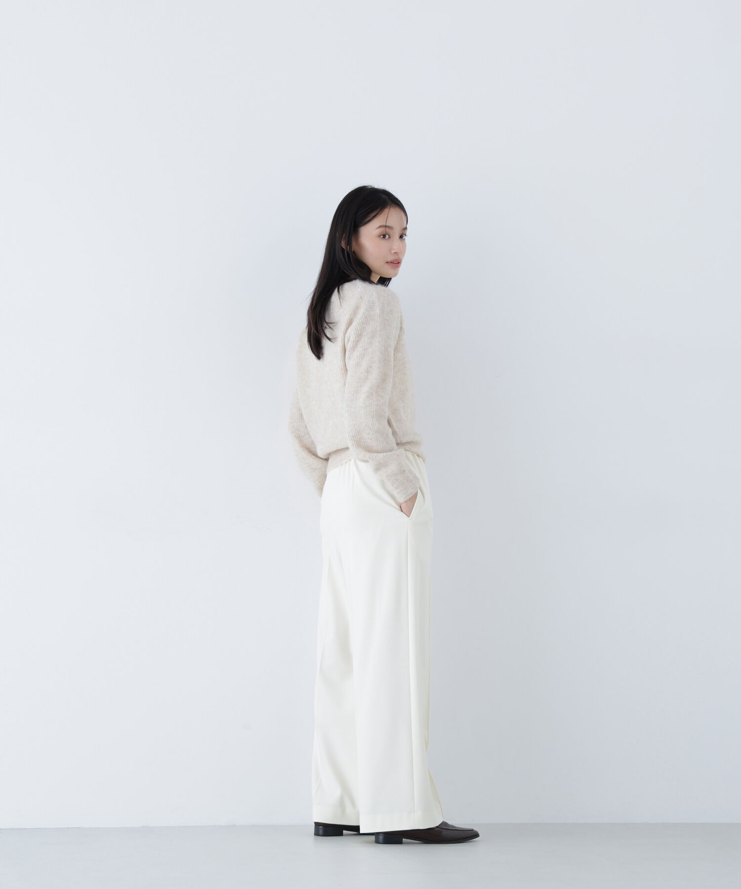  「アルパカ混クルーネックニット」|ニット・セーター|