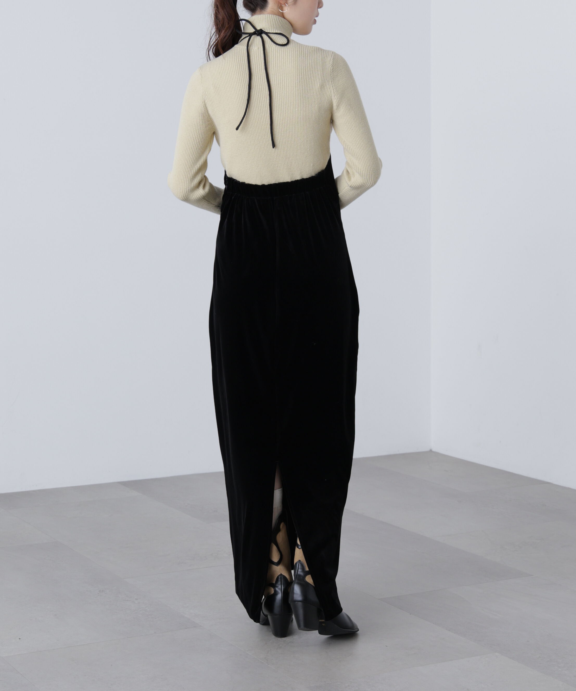  「ホルターネックベロアキャミワンピース」|ワンピース|