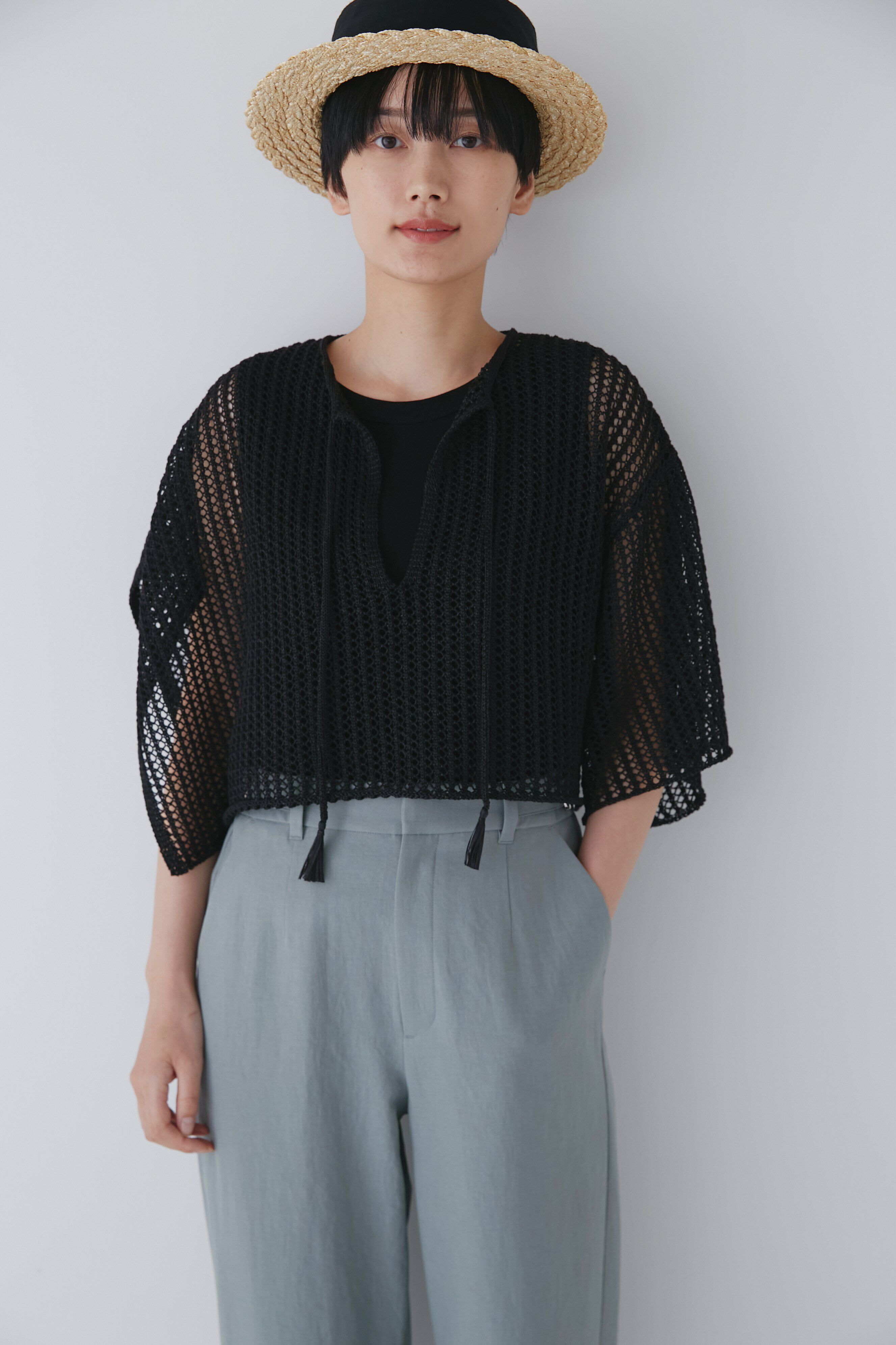  「◆アシンメトリースリーブポンチョ」|ニット・セーター|ブラック