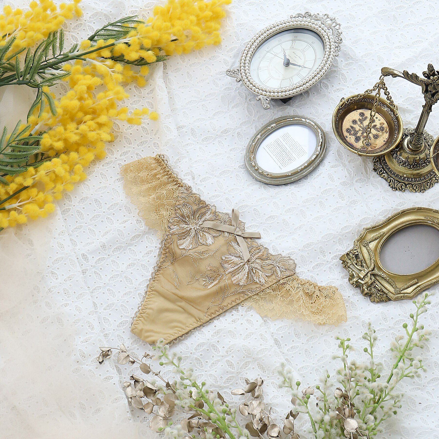 Risa Magli「シャンタル Tバックショーツ」|インナー|マスタード(033)