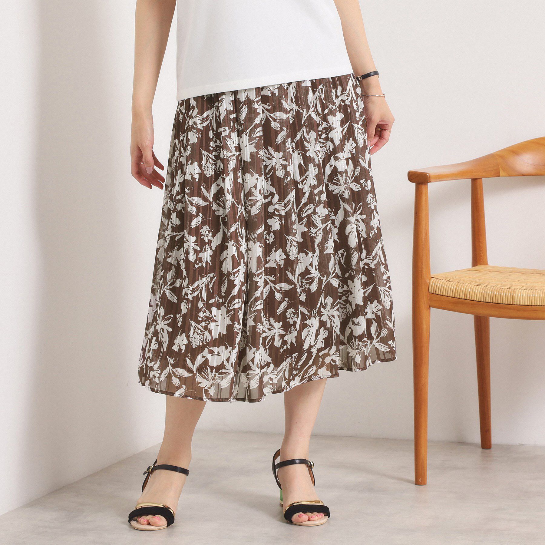 ITS&rsquo;DEMO「【手洗い可／後ろウエストゴム】ラメスト単色花柄スカート」|スカート|ブラウン(143)