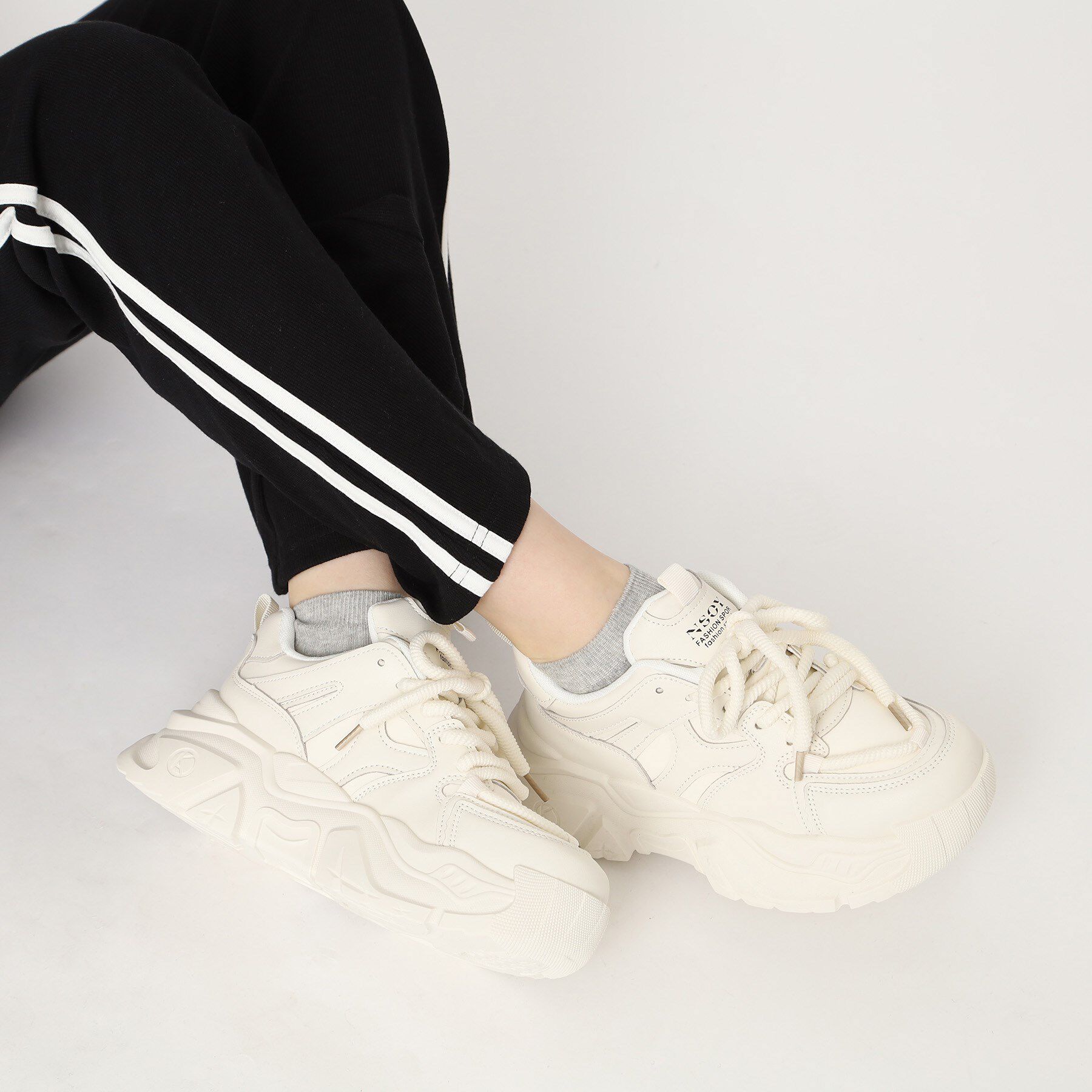 csT&P「厚底ダットスニーカー」|スニーカー|