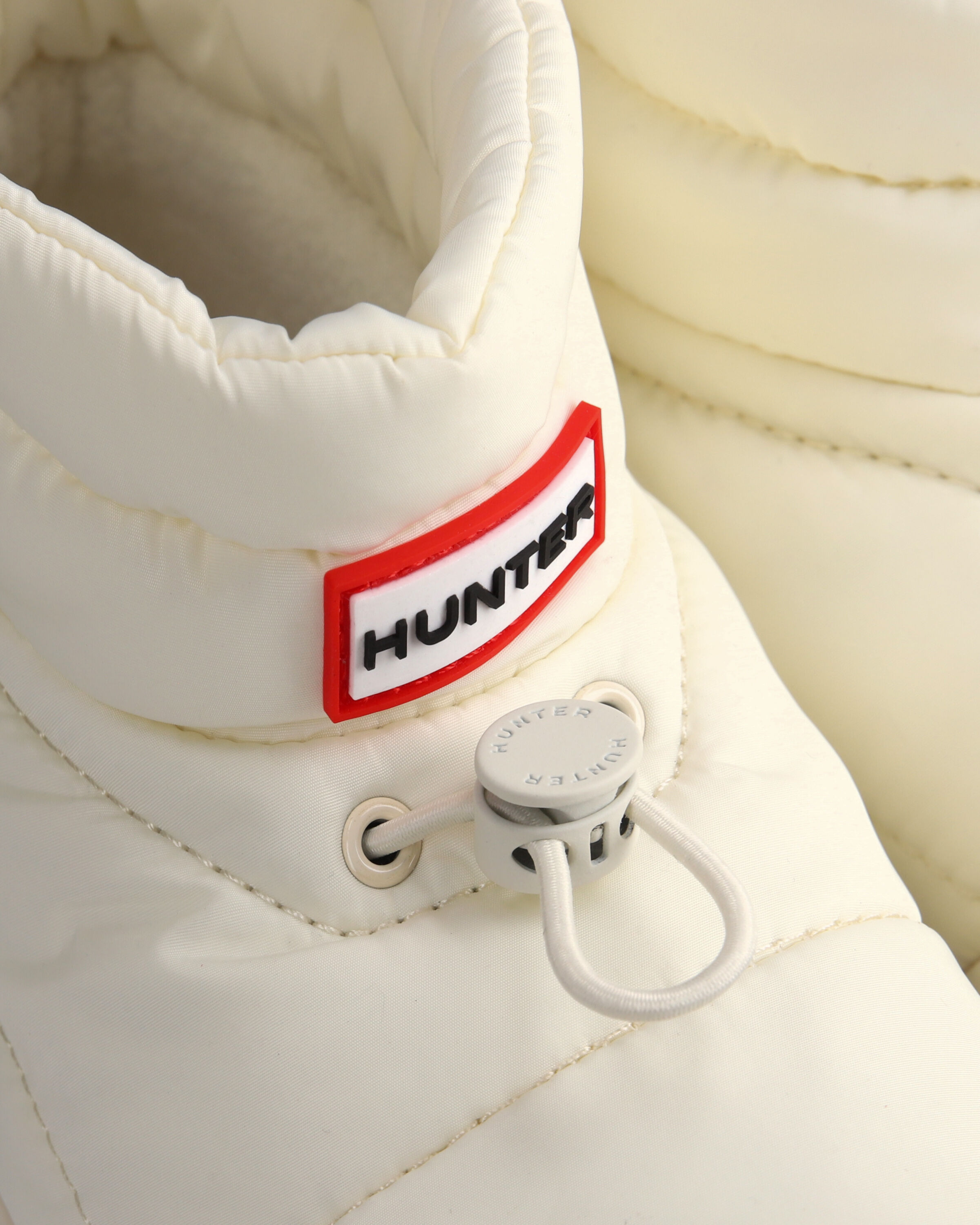 HUNTER「ユニセックス イン/アウト コージー パフ サイド ベント ブーティー」|ショートブーツ|