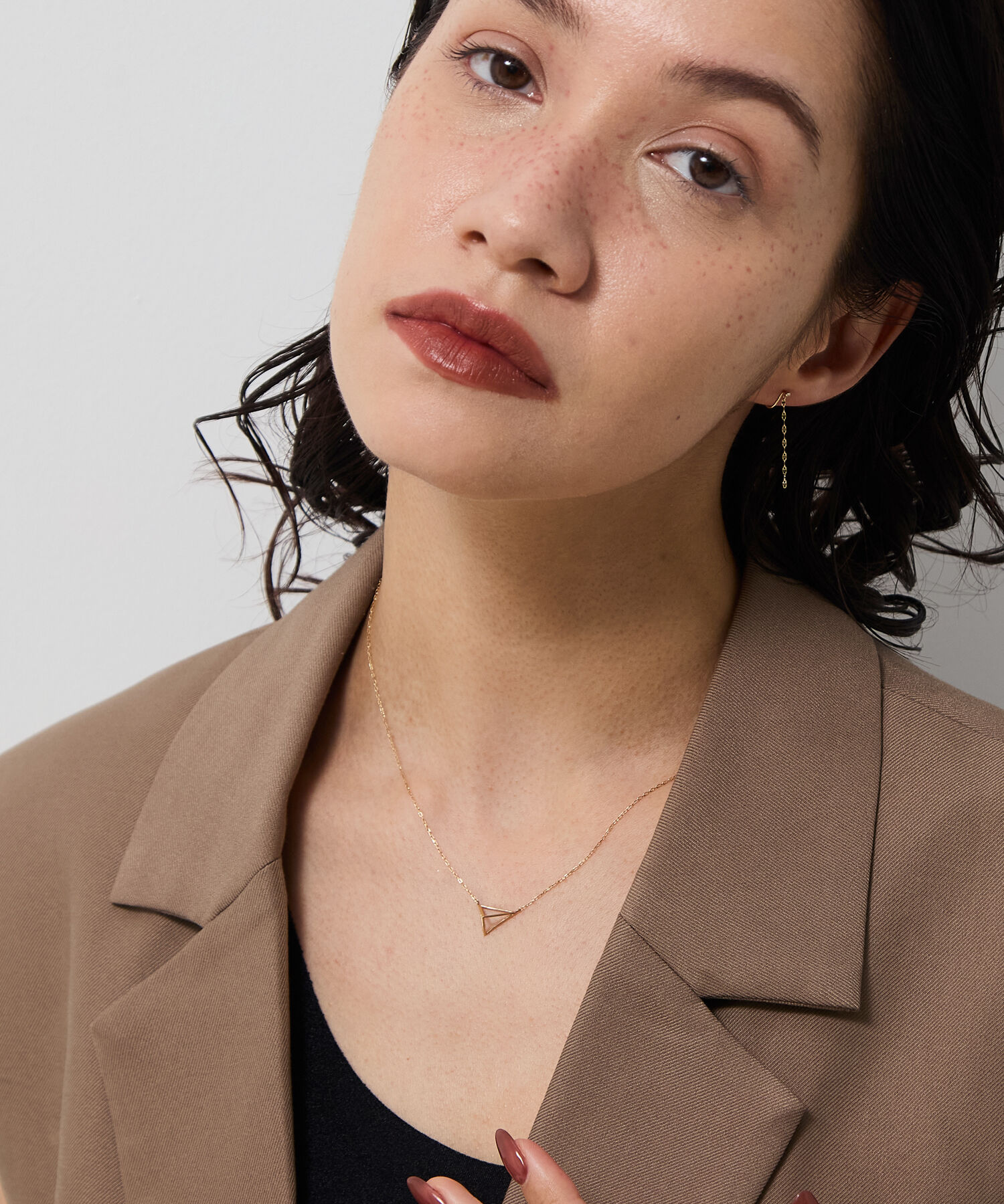 JUPITER「【K10】トライアングルデザインネックレス<全長40㎝(調節した時の長さ36.5㎝)>」|ネックレス|