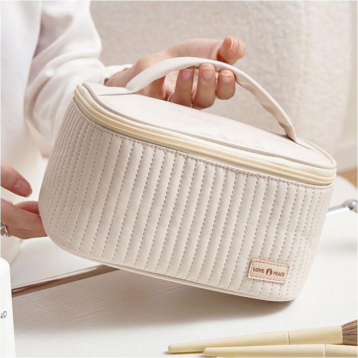 BACKYARD FAMILY「化粧ポーチ メイクポーチ 通販 バニティポーチ 旅行ポーチ ポーチ コスメ メイク 化粧」|ポーチ|