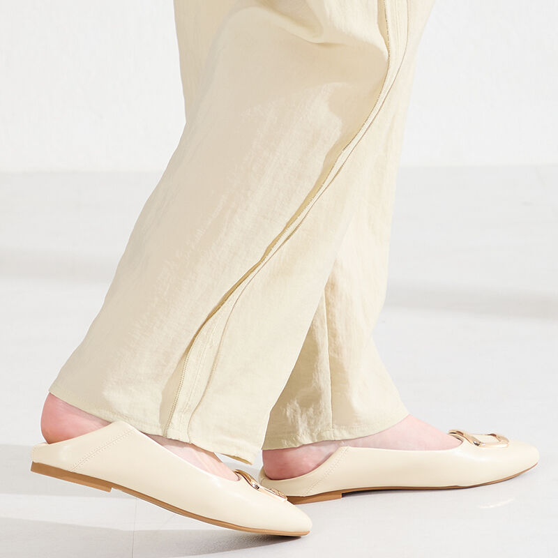 WA Oriental TRaffic「●2026春夏新作●ゴールドモチーフフラットパンプス/62109」|パンプス|