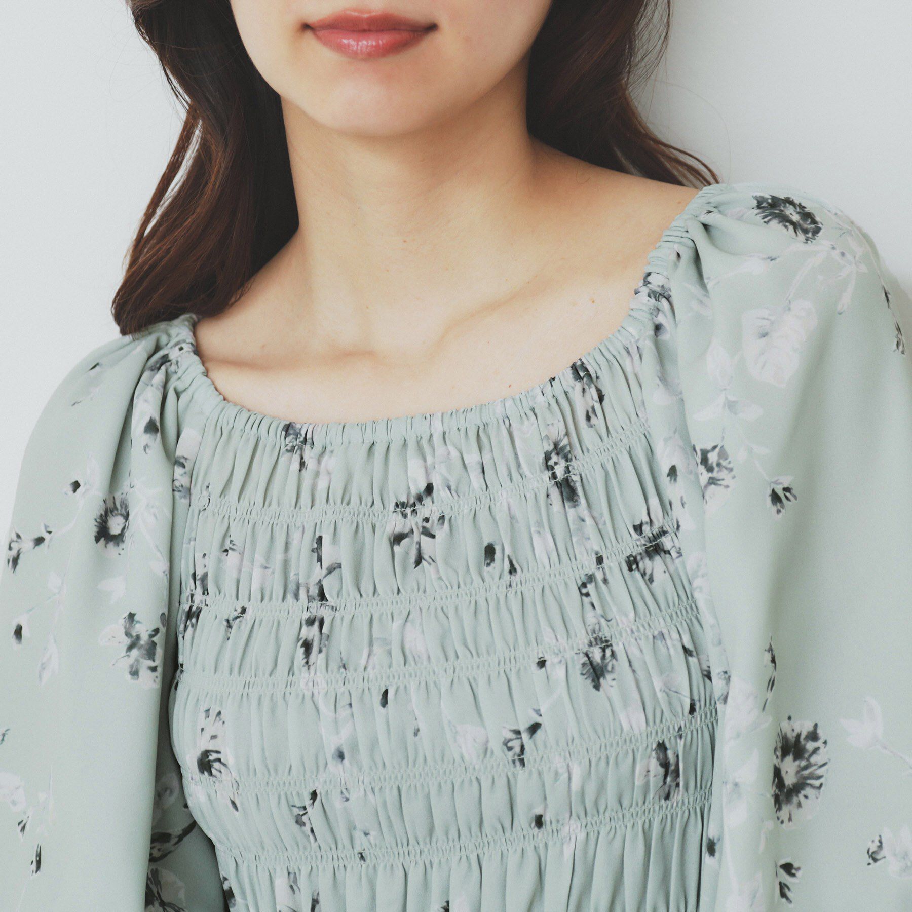 index「フラワーシャーリングペプラムブラウス【洗濯機洗い可】」|シャツ・ブラウス|