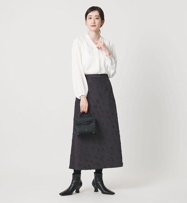 UNITED ARROWS「バック サテン Vネック ロングスリーブ ブラウス ‐ウォッシャブル‐」|シャツ・ブラウス|