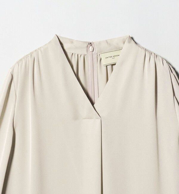 UNITED ARROWS「バック サテン Vネック ロングスリーブ ブラウス ‐ウォッシャブル‐」|シャツ・ブラウス|
