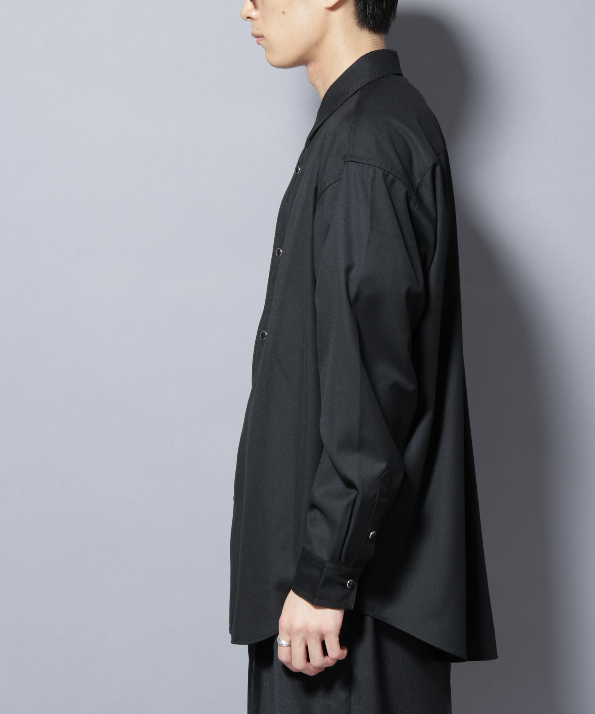 nano･universe「トリプルステッチ パールドットオーバーシャツ」|シャツ・ブラウス|